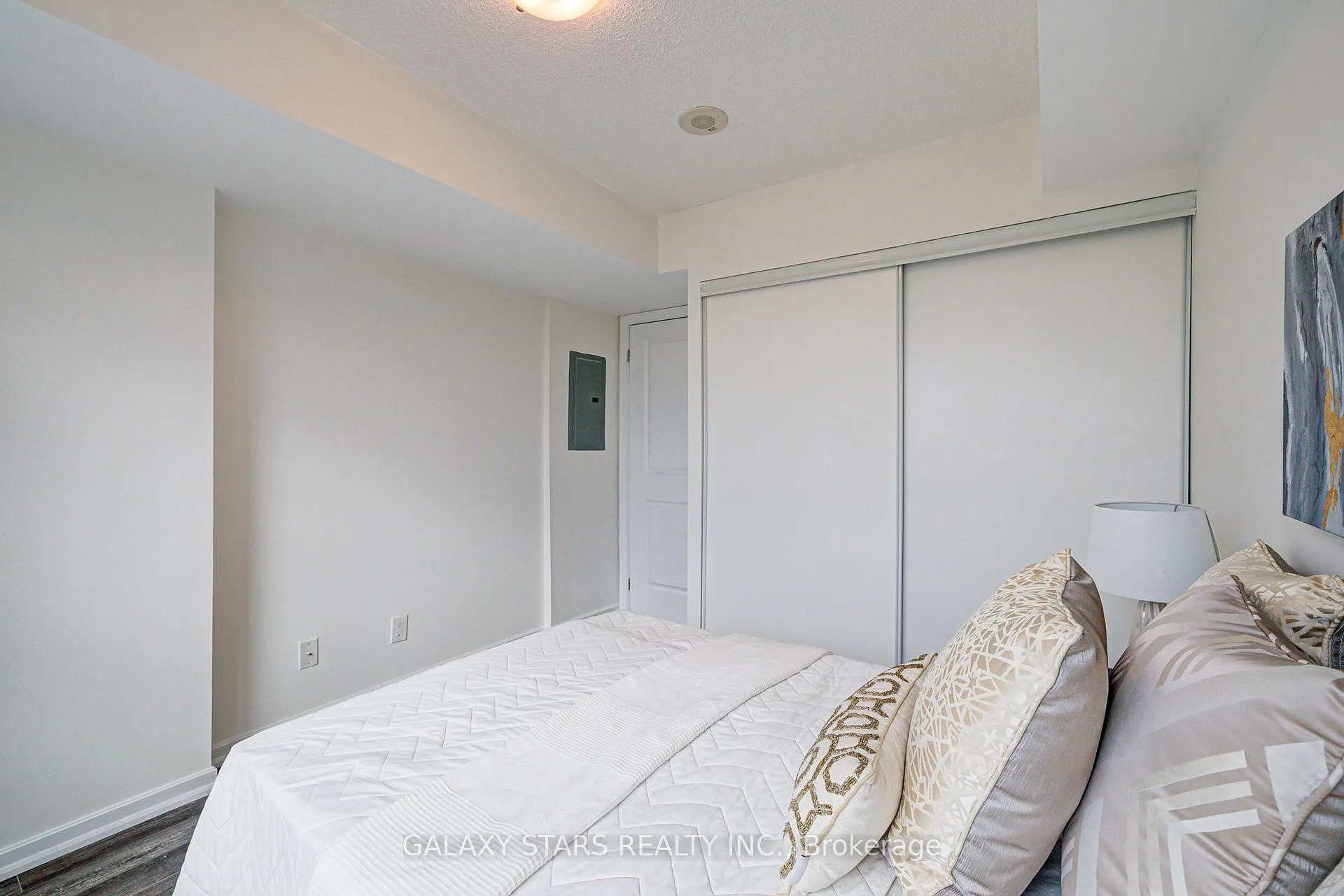 Photo 31 of Unit 1012, 1235 Bayly Street, Pickering, Bay Ridges — HOMEH