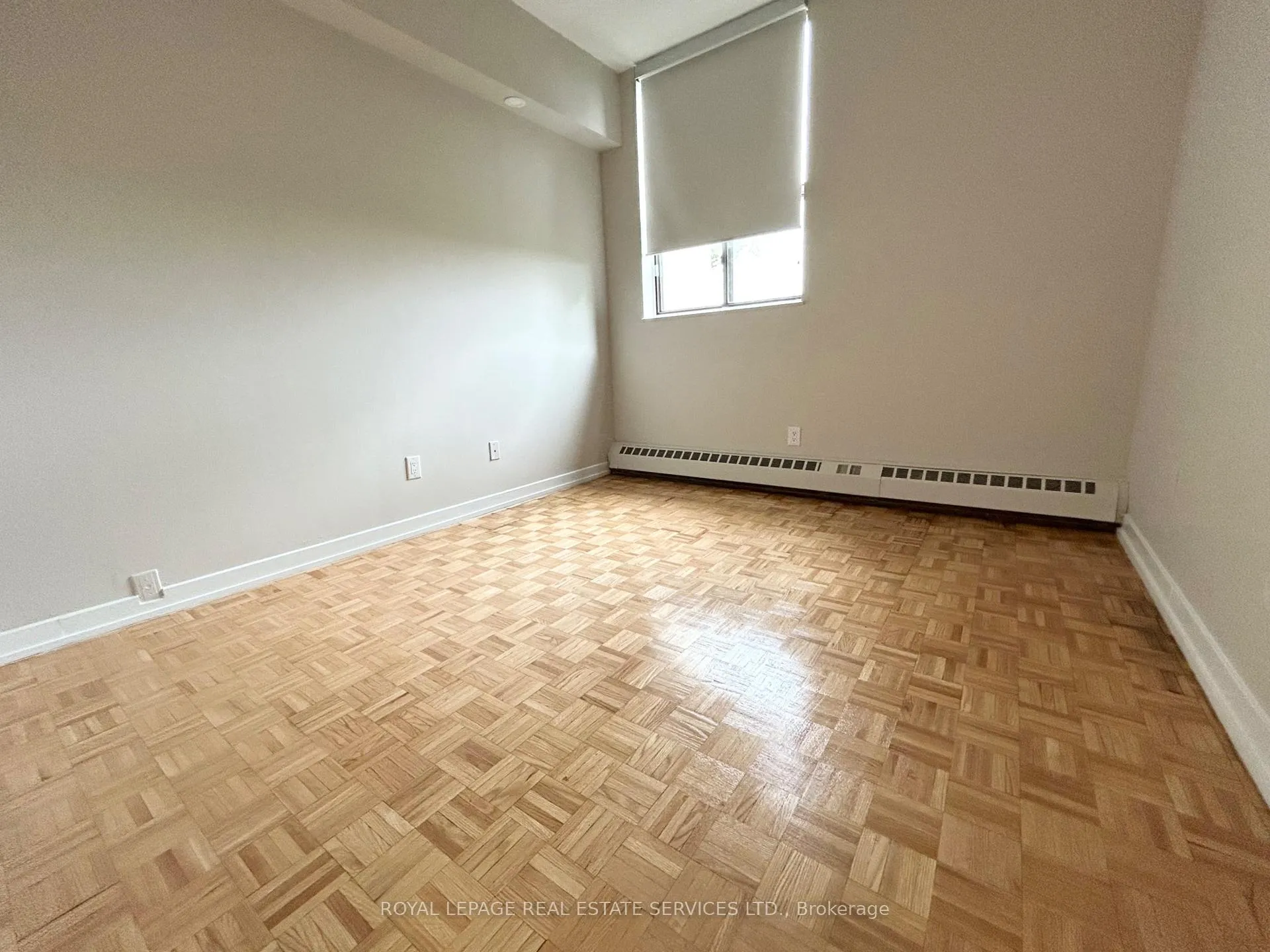 Photo 11 of Unit 1101, 16 Cedarwoods Crescent, Kitchener — HOMEH