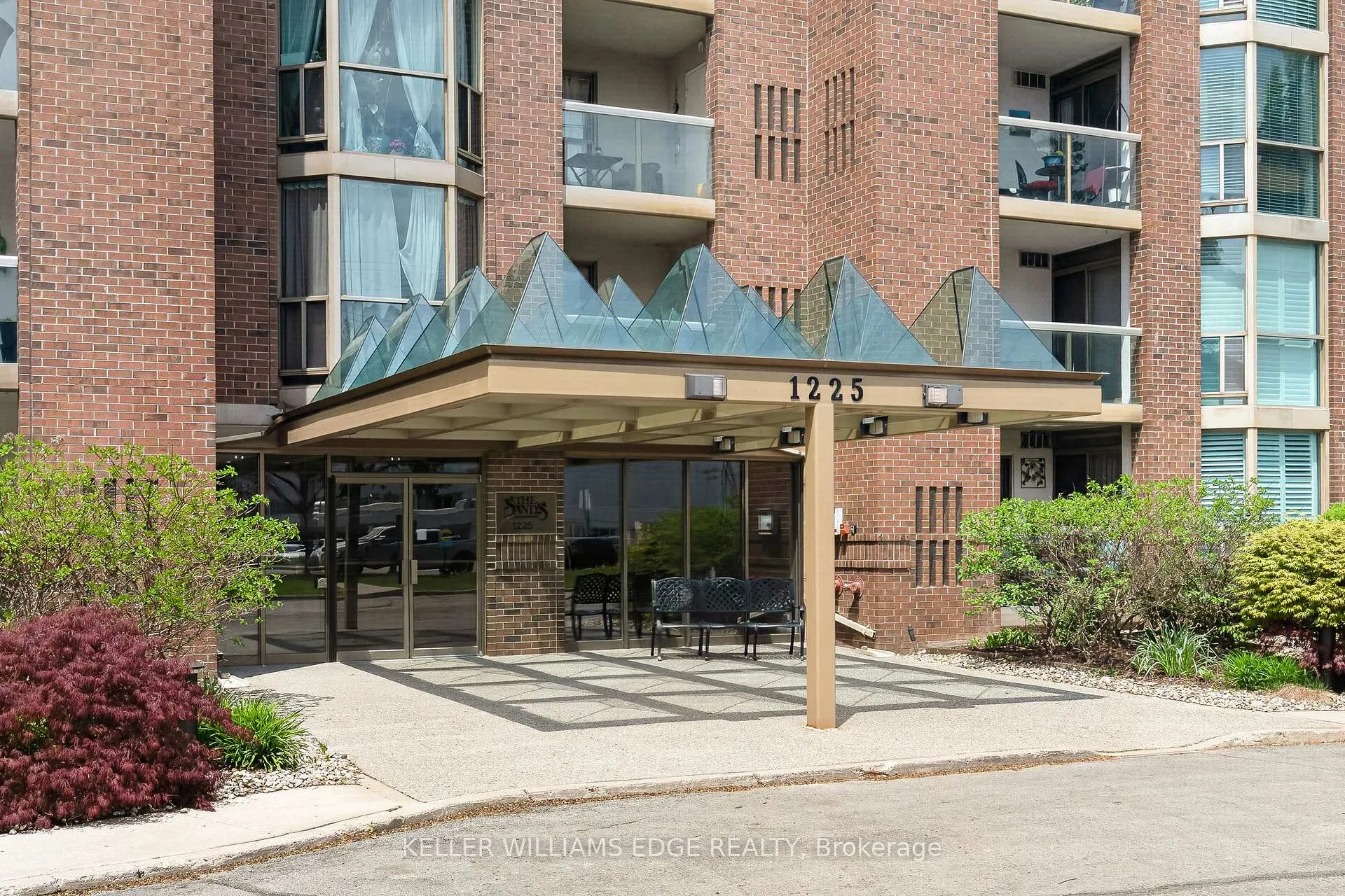Photo 2 of Unit 510, 1225 North Shore Boulevard E, Burlington, Brant — HOMEH