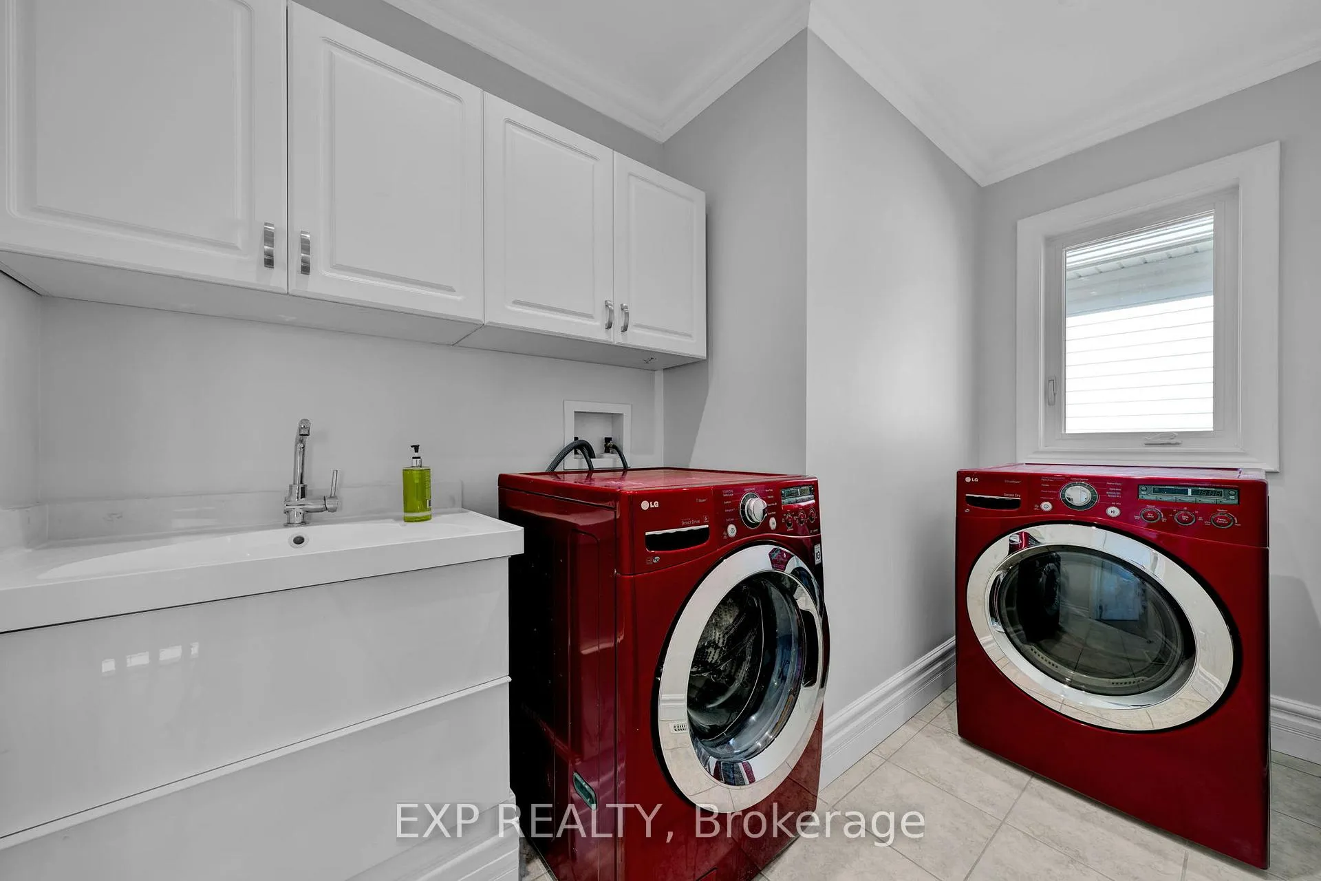 Photo 19 of 408 Galbraith Street, Shelburne — HOMEH