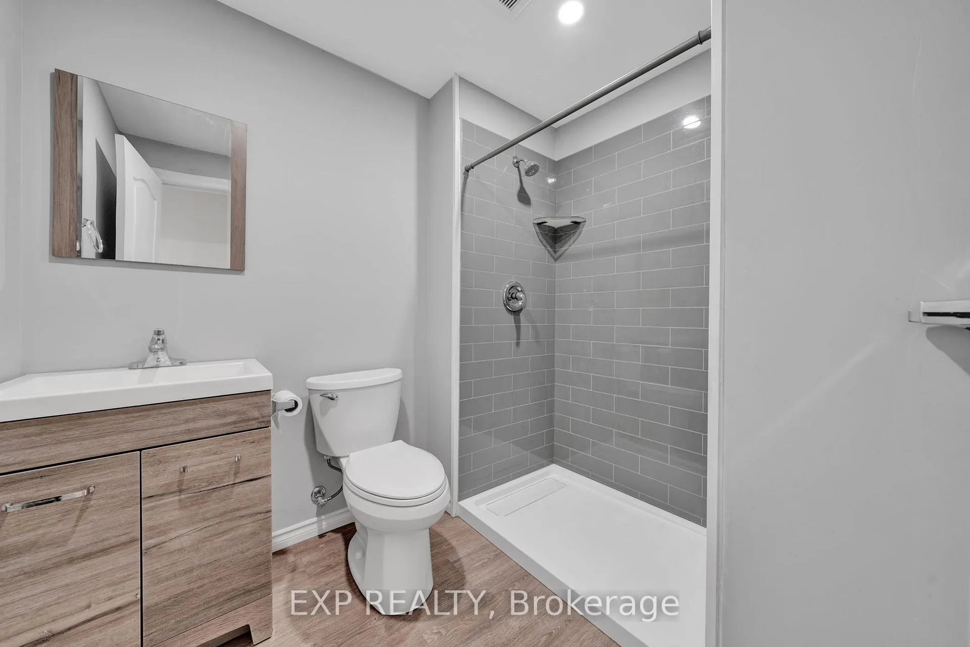 Photo 31 of 408 Galbraith Street, Shelburne — HOMEH
