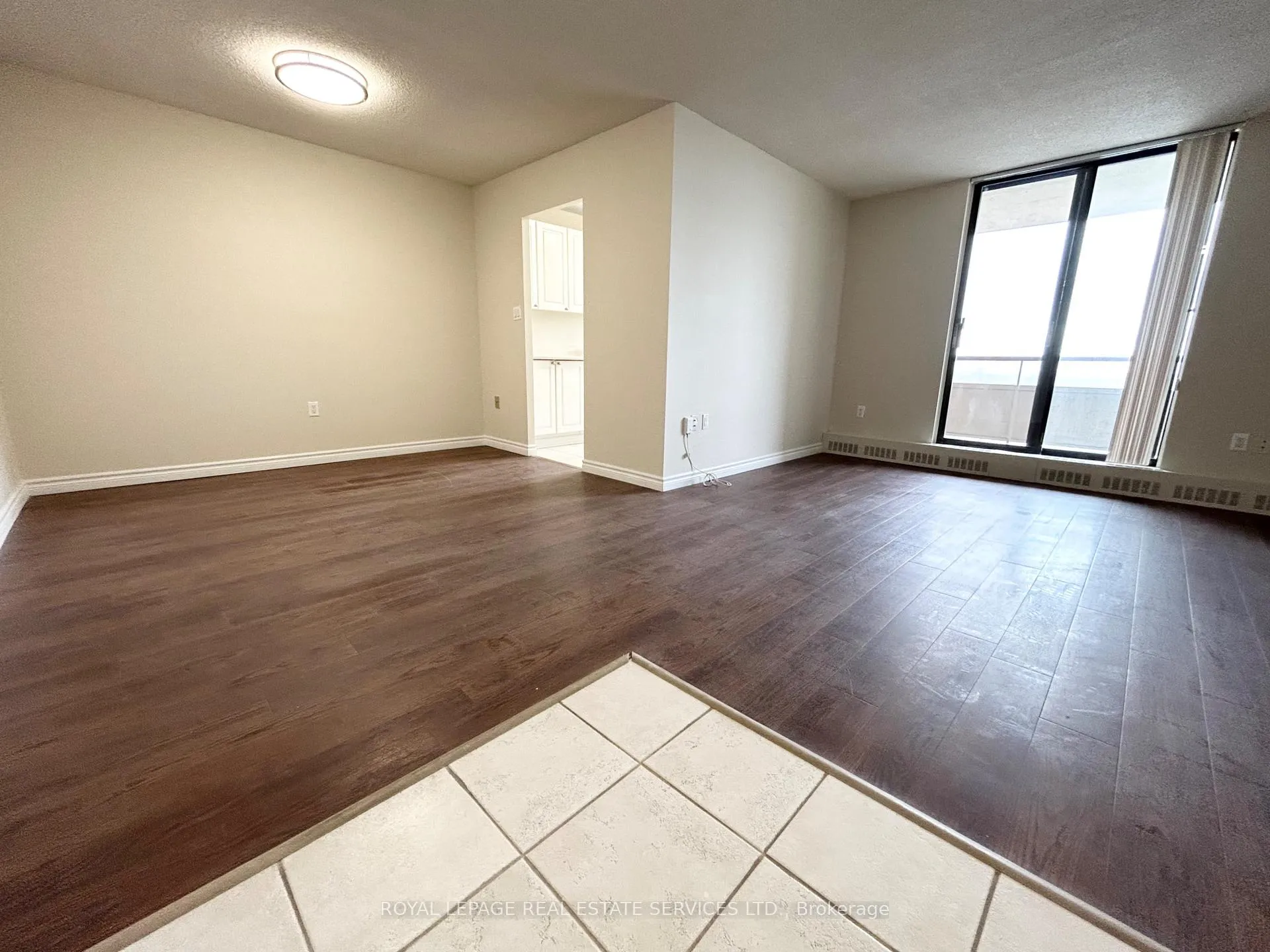 Photo 5 of Unit 1812, 1 Cedarwoods Crescent, Kitchener — HOMEH