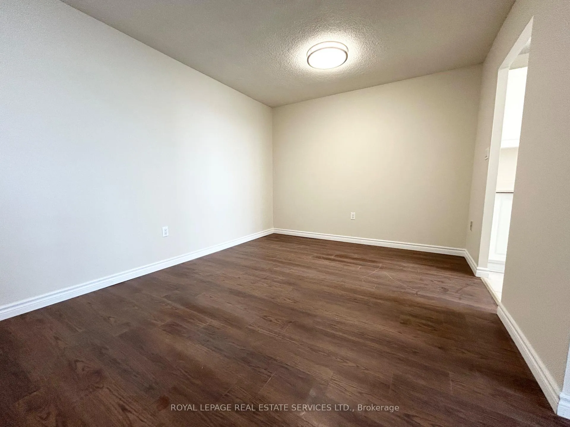 Photo 6 of Unit 1812, 1 Cedarwoods Crescent, Kitchener — HOMEH