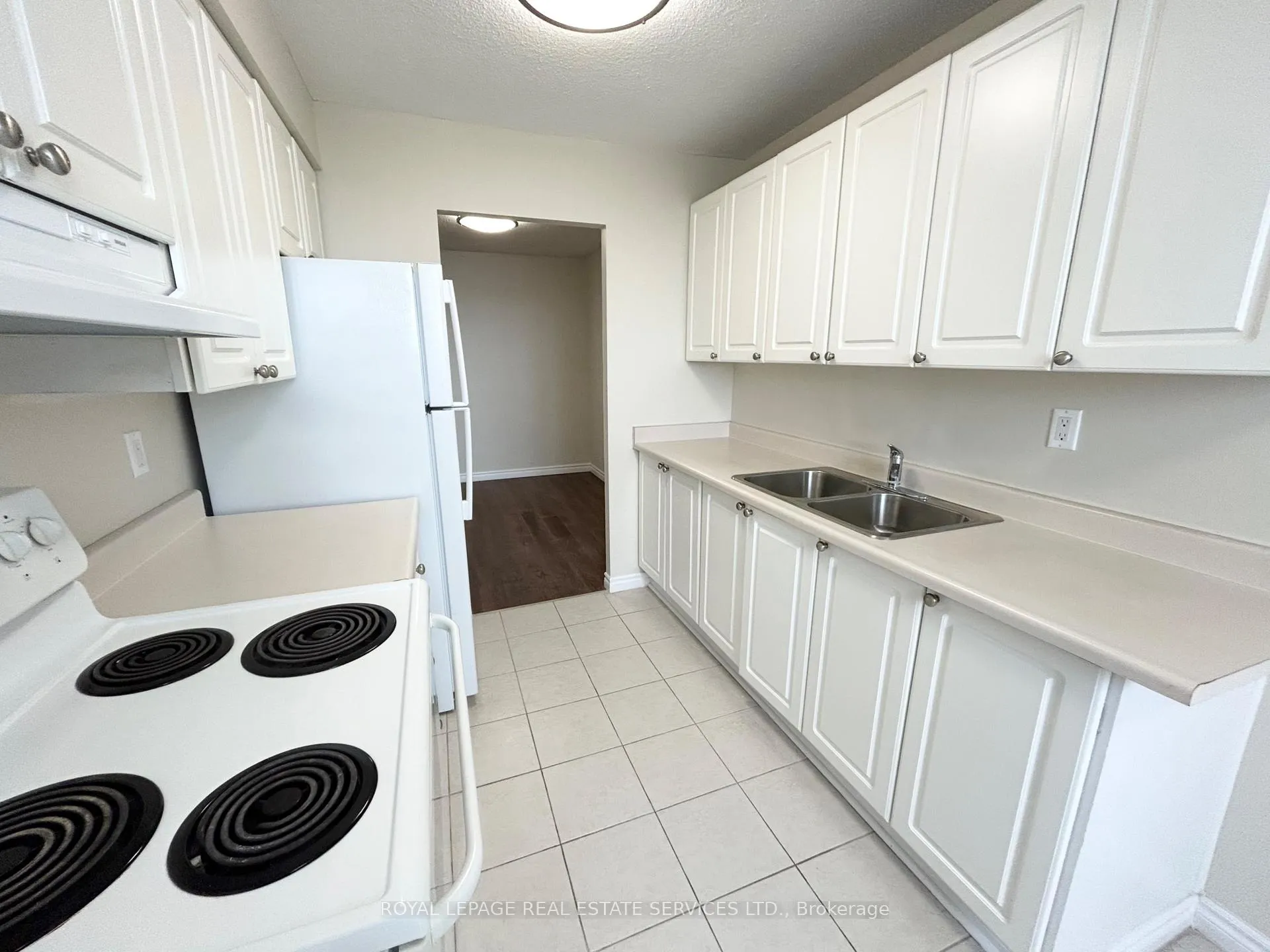 Photo 9 of Unit 1812, 1 Cedarwoods Crescent, Kitchener — HOMEH