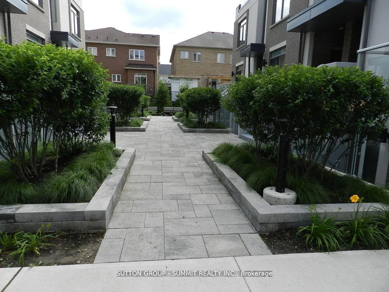 Photo 3 of Unit 344, 3066 Sixth Line, Oakville, Glenorchy — HOMEH