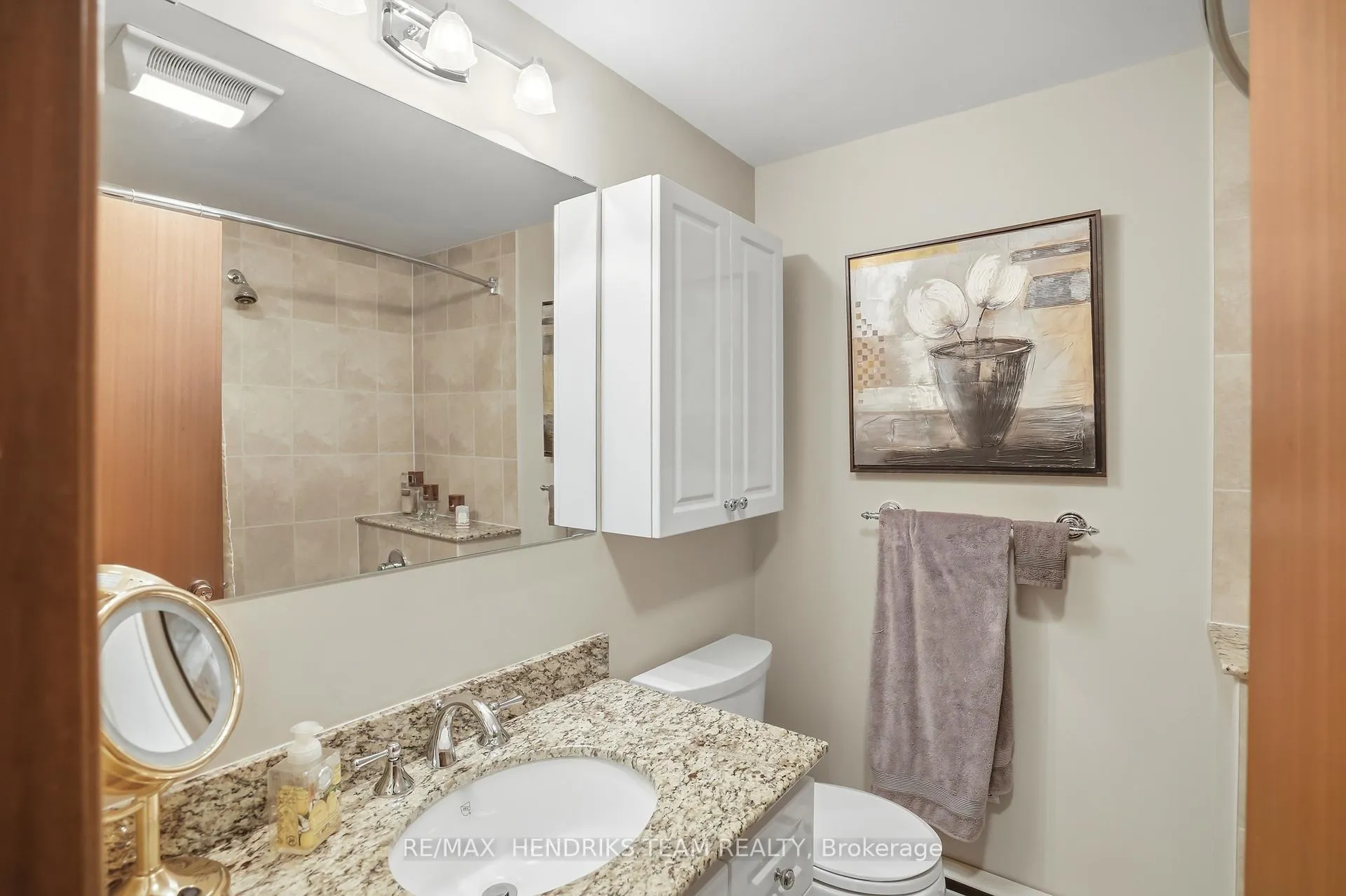 Photo 24 of 17 Jasmin Crescent, St. Catharines, Glendale/Glenridge — HOMEH