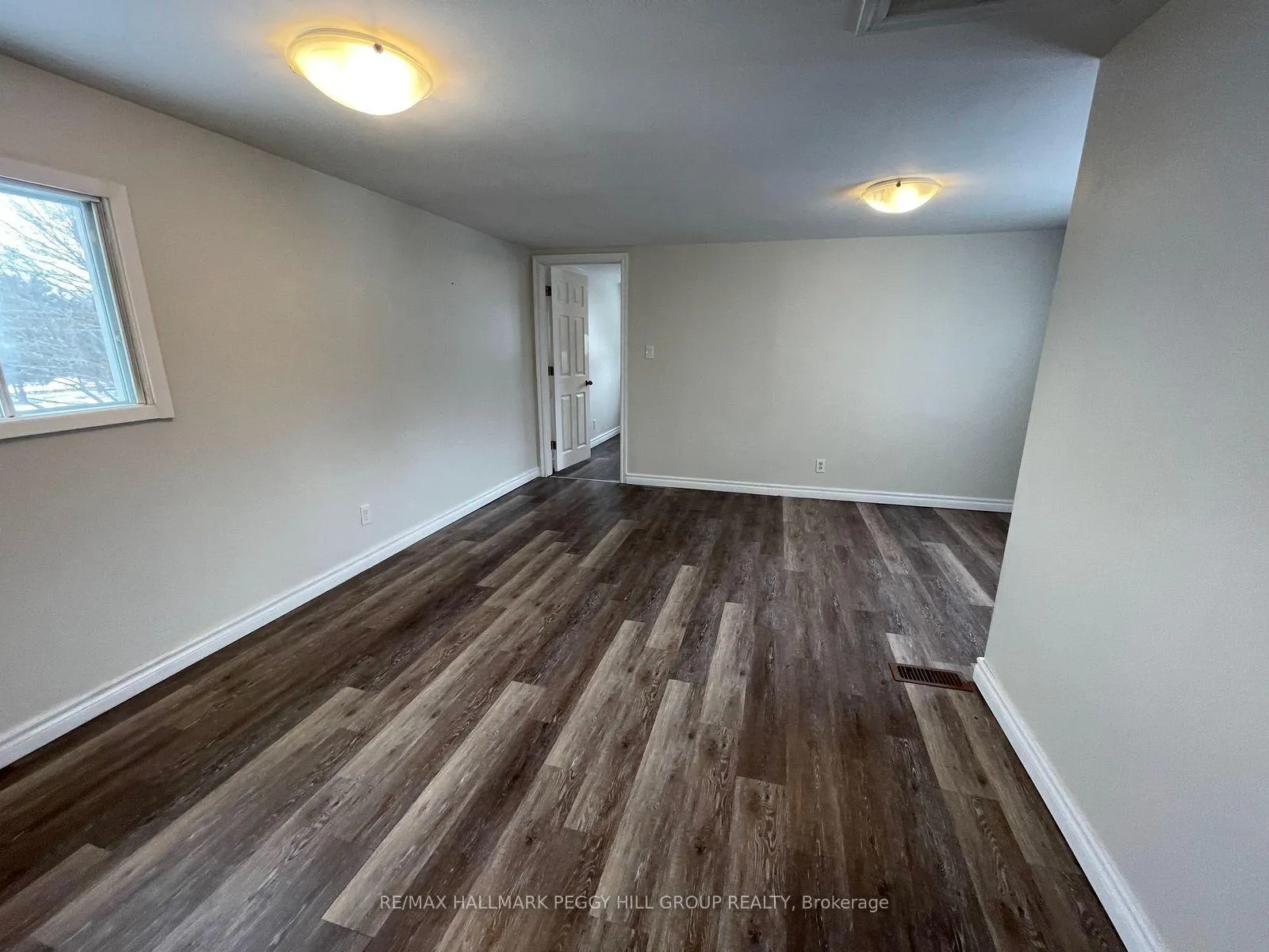 Photo 8 of 126 Robert Street E, Penetanguishene — HOMEH