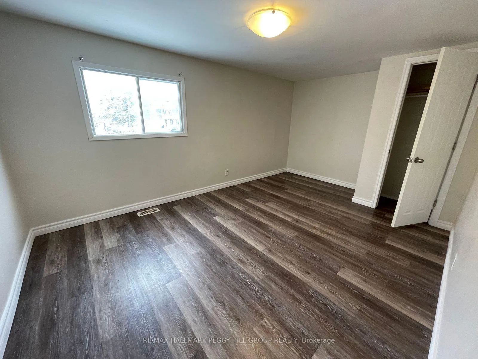 Photo 9 of 126 Robert Street E, Penetanguishene — HOMEH