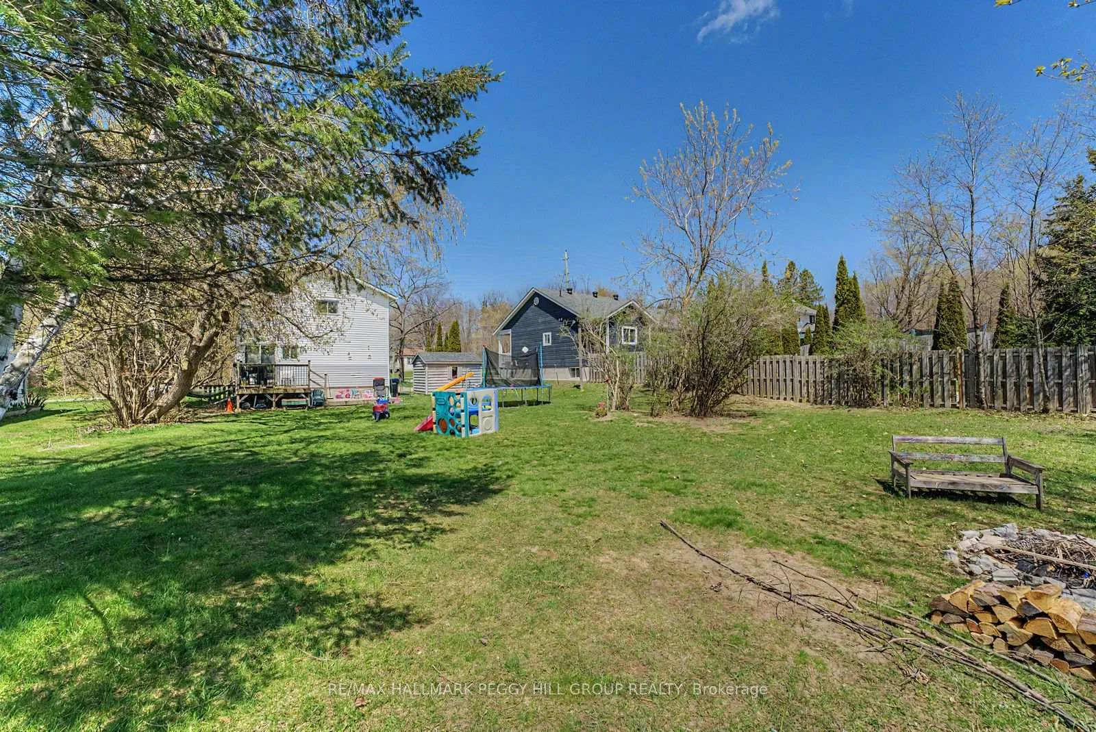 Photo 14 of 126 Robert Street E, Penetanguishene — HOMEH