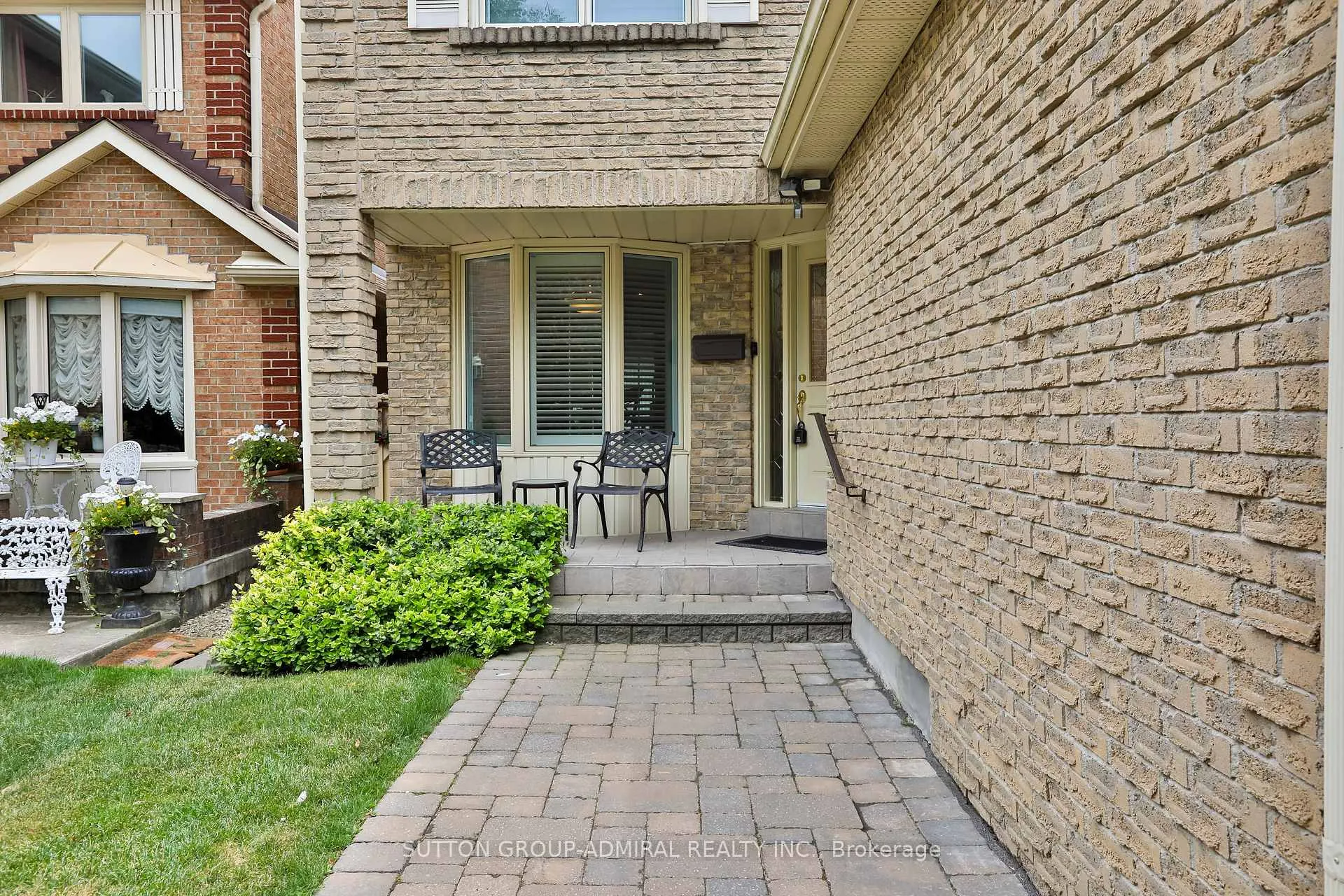 Photo 2 of 135 Heatherton Way, Vaughan, Crestwood-Springfarm-Yorkhill — HOMEH