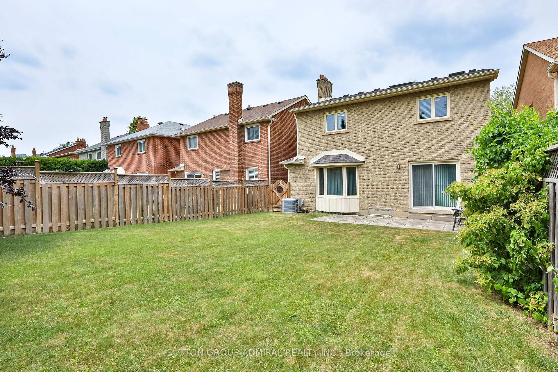 Photo 43 of 135 Heatherton Way, Vaughan, Crestwood-Springfarm-Yorkhill — HOMEH
