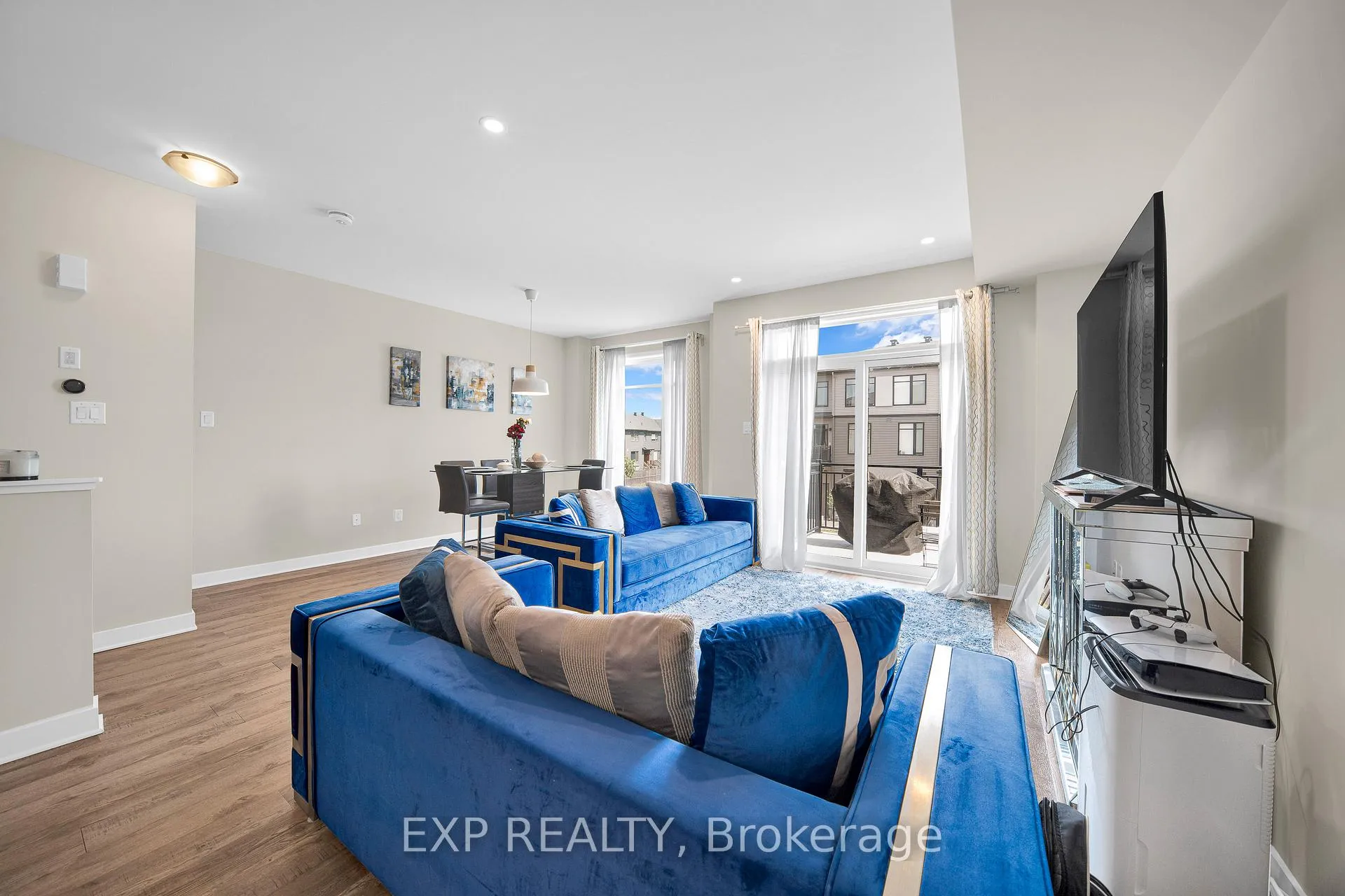 Photo 3 of 162 Visor Private, Ottawa, Kanata - Emerald Meadows/Trailwest — HOMEH