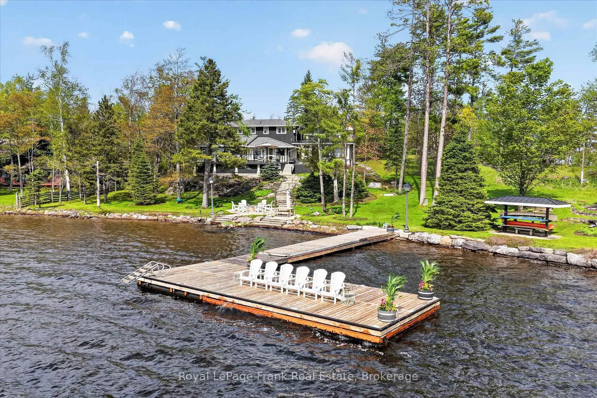 Photo 3 of 38 Napier Crescent, North Kawartha — HOMEH