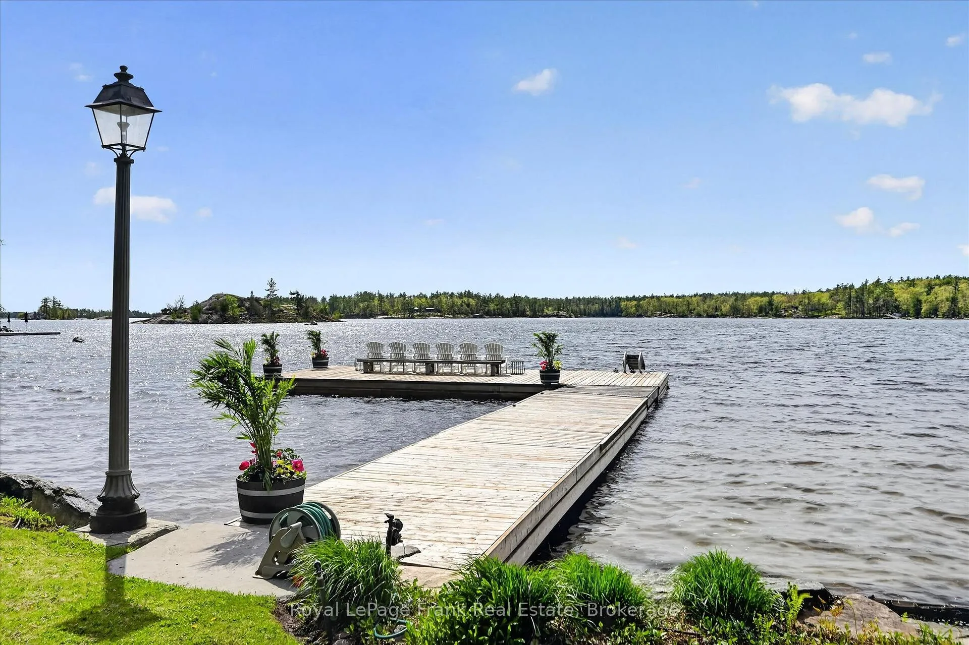 Photo 4 of 38 Napier Crescent, North Kawartha — HOMEH