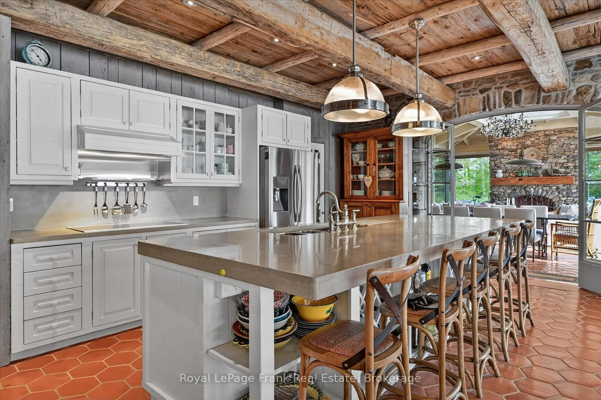 Photo 21 of 38 Napier Crescent, North Kawartha — HOMEH