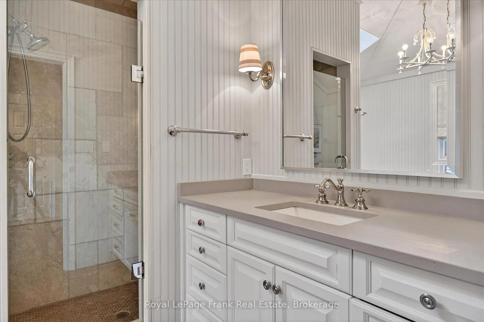 Photo 31 of 38 Napier Crescent, North Kawartha — HOMEH