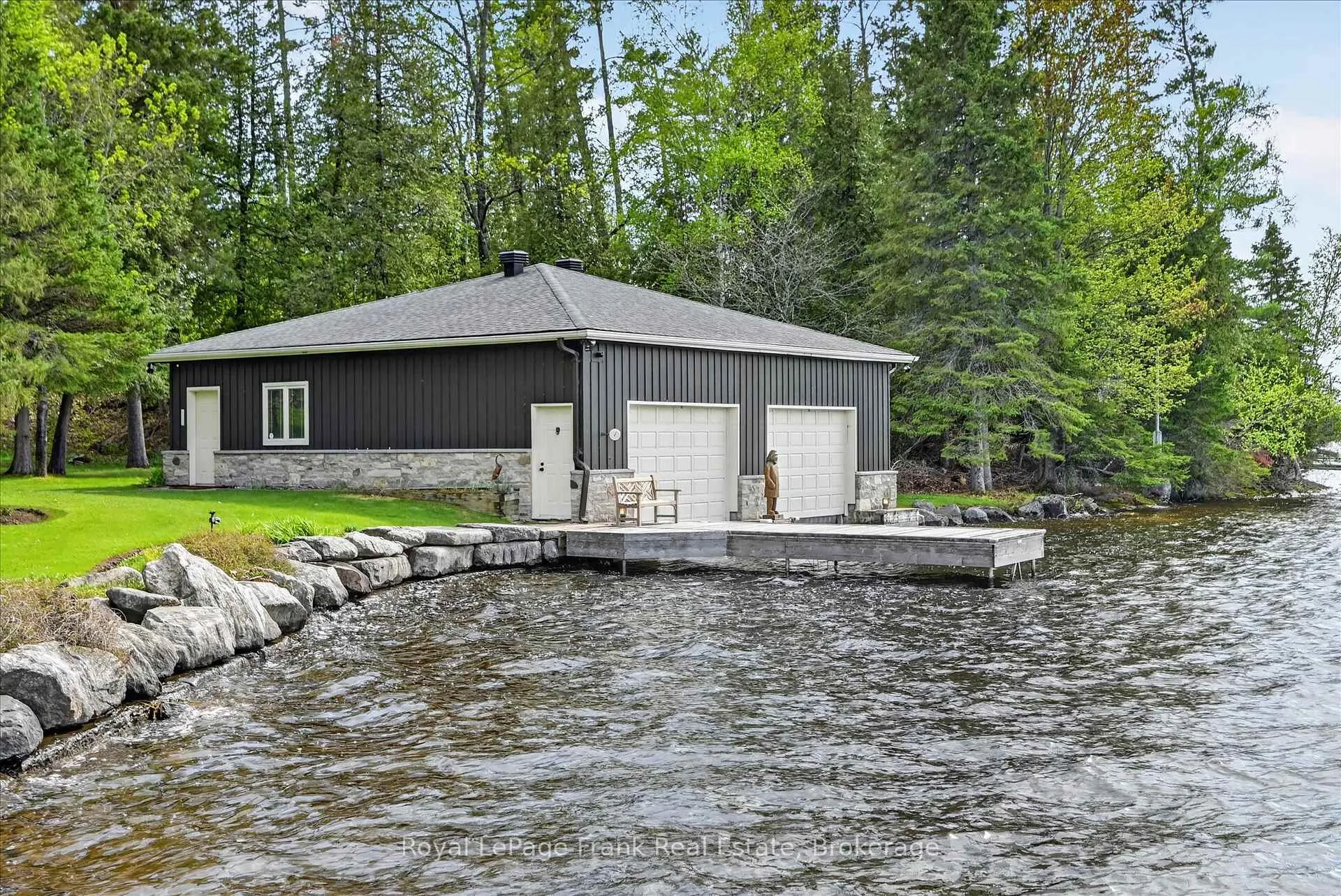 Photo 47 of 38 Napier Crescent, North Kawartha — HOMEH