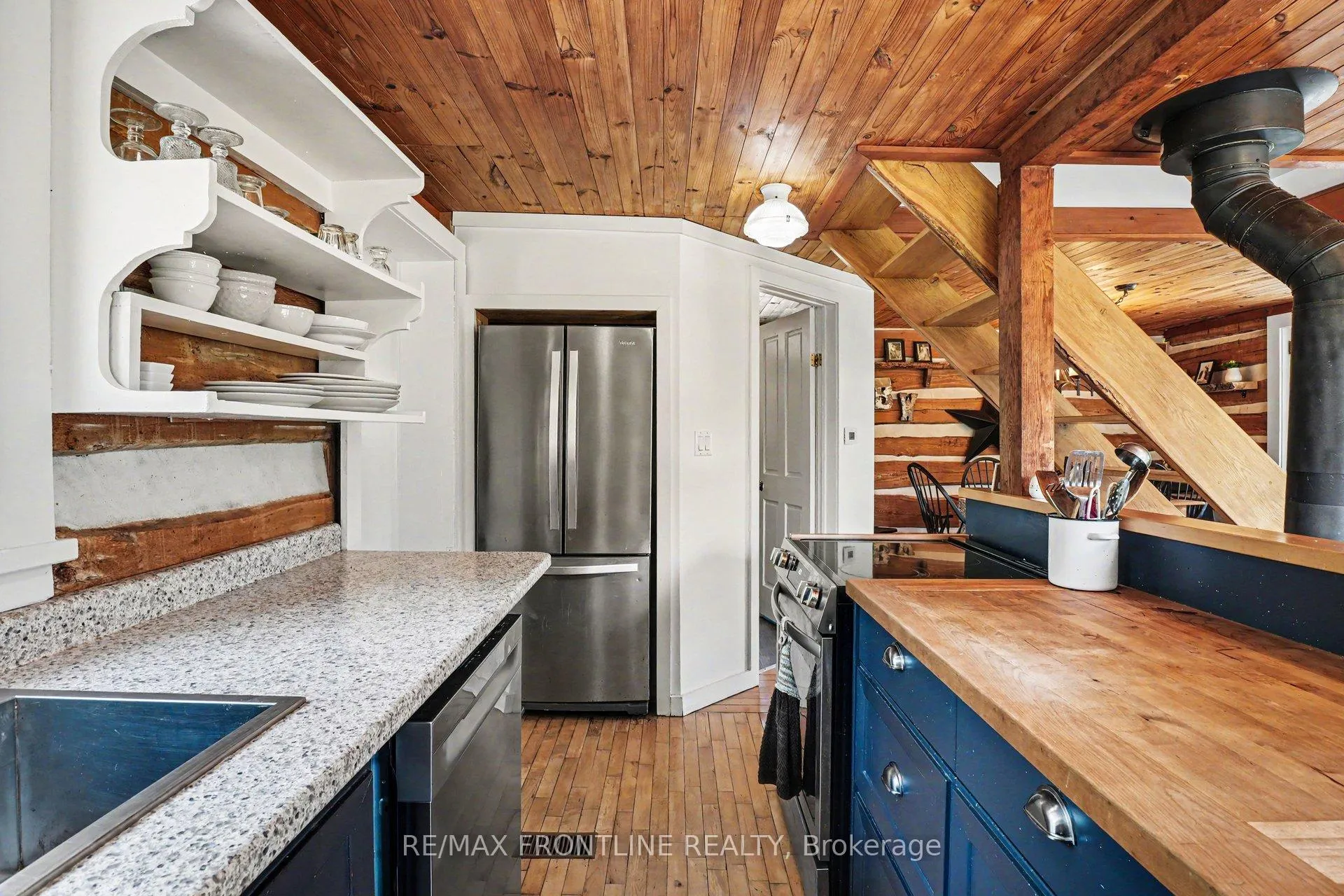 Photo 10 of 2270 Bennett Lake Road, Tay Valley, Bathurst/Burgess & Sherbrooke (Bathurst) Twp — HOMEH
