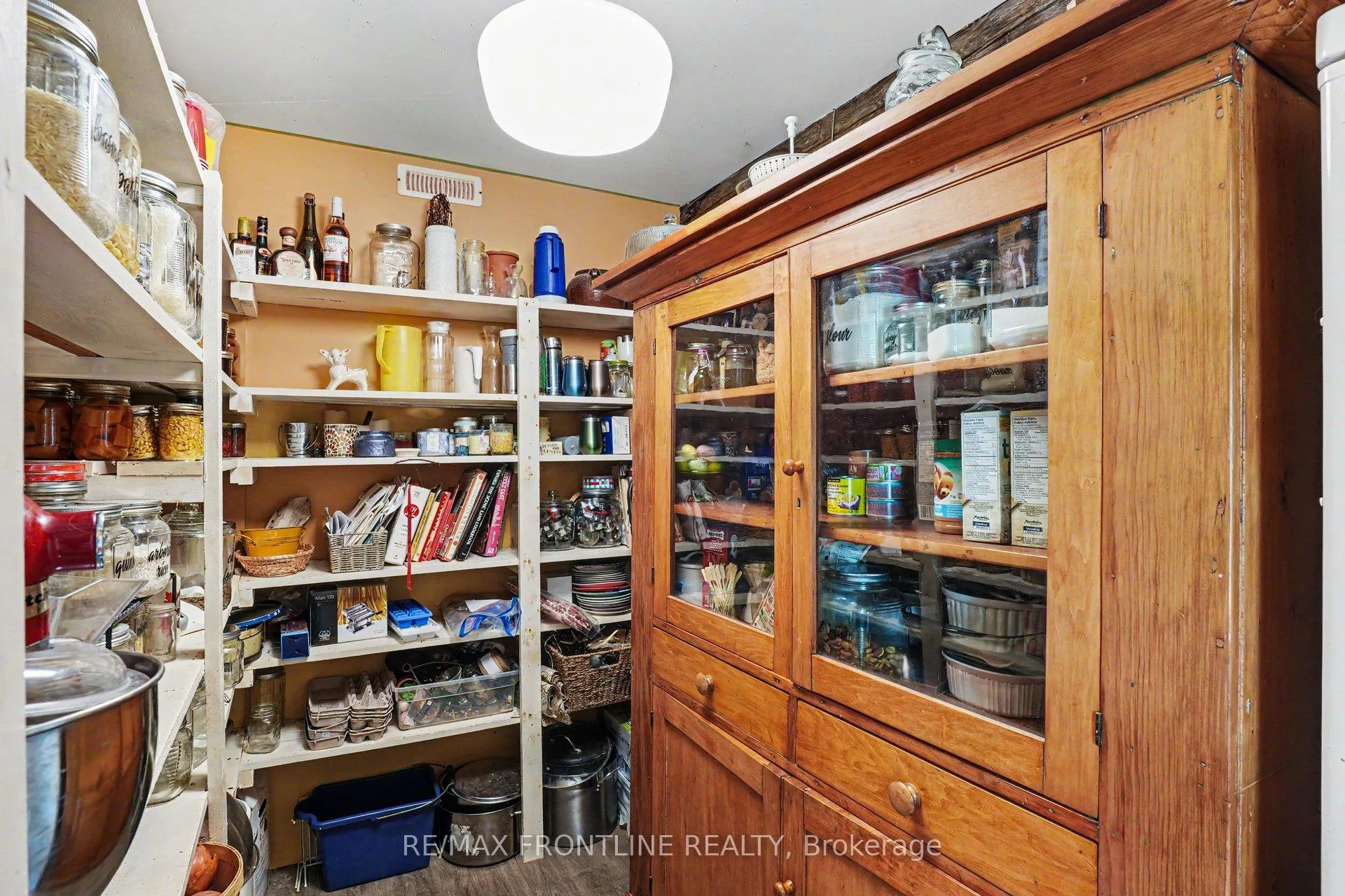 Photo 11 of 2270 Bennett Lake Road, Tay Valley, Bathurst/Burgess & Sherbrooke (Bathurst) Twp — HOMEH