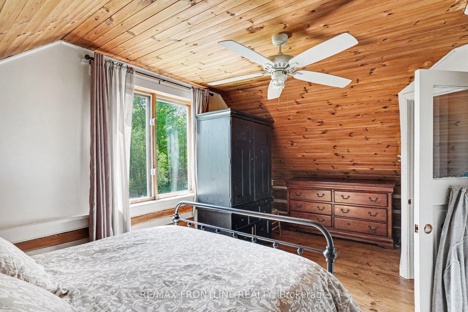 Photo 21 of 2270 Bennett Lake Road, Tay Valley, Bathurst/Burgess & Sherbrooke (Bathurst) Twp — HOMEH