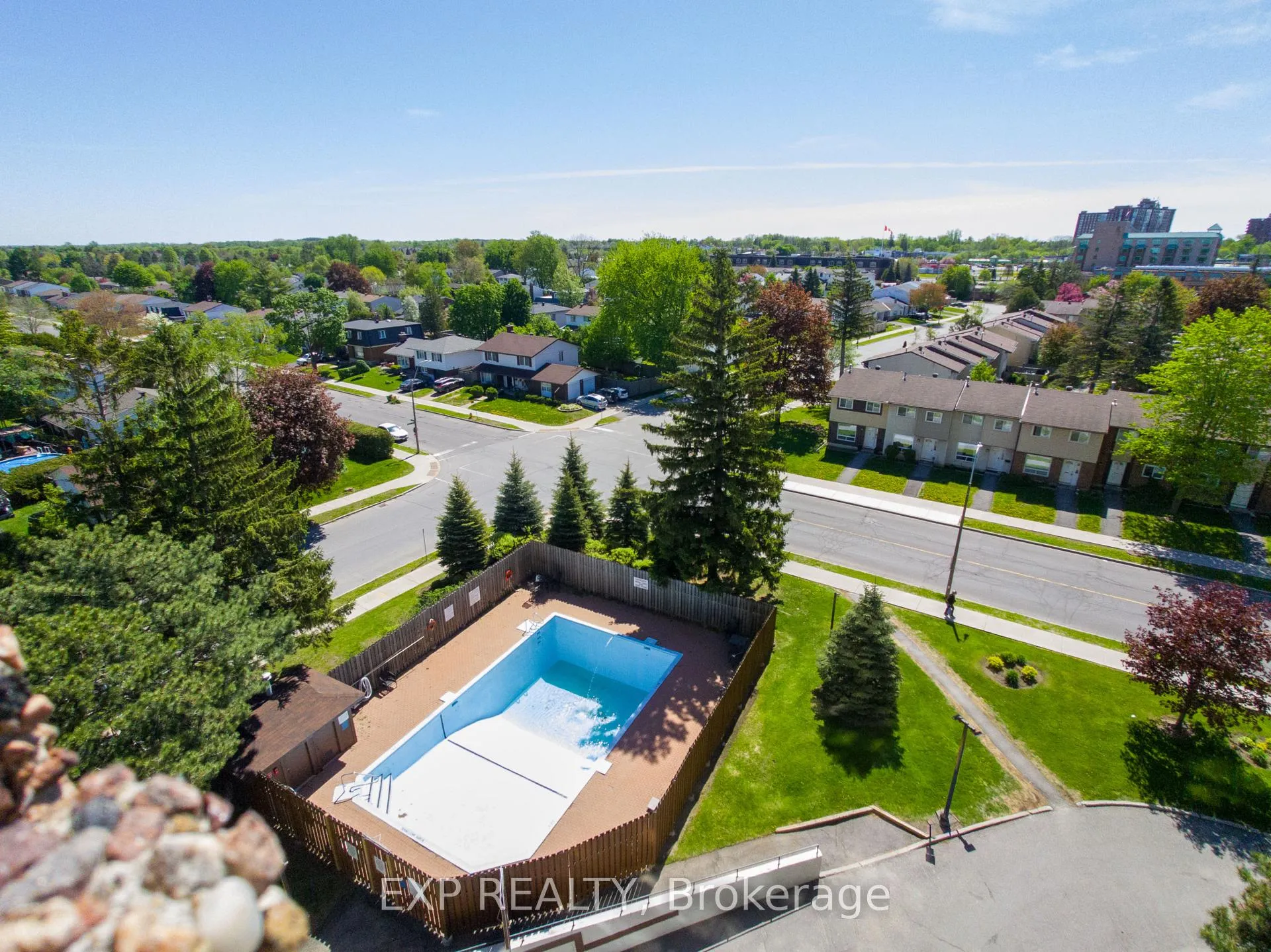 Photo 5 of Unit 807, 1285 Cahill Drive, Ottawa, South Keys — HOMEH