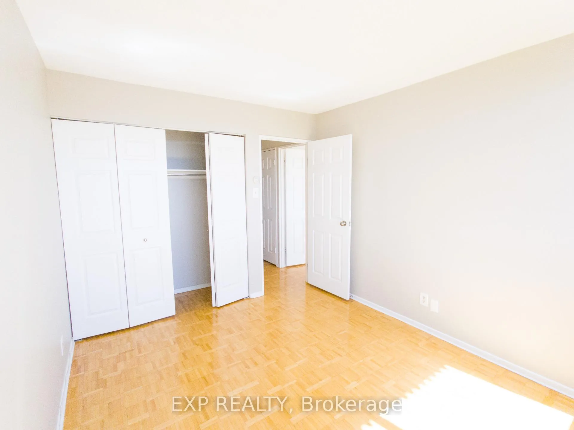Photo 15 of Unit 807, 1285 Cahill Drive, Ottawa, South Keys — HOMEH