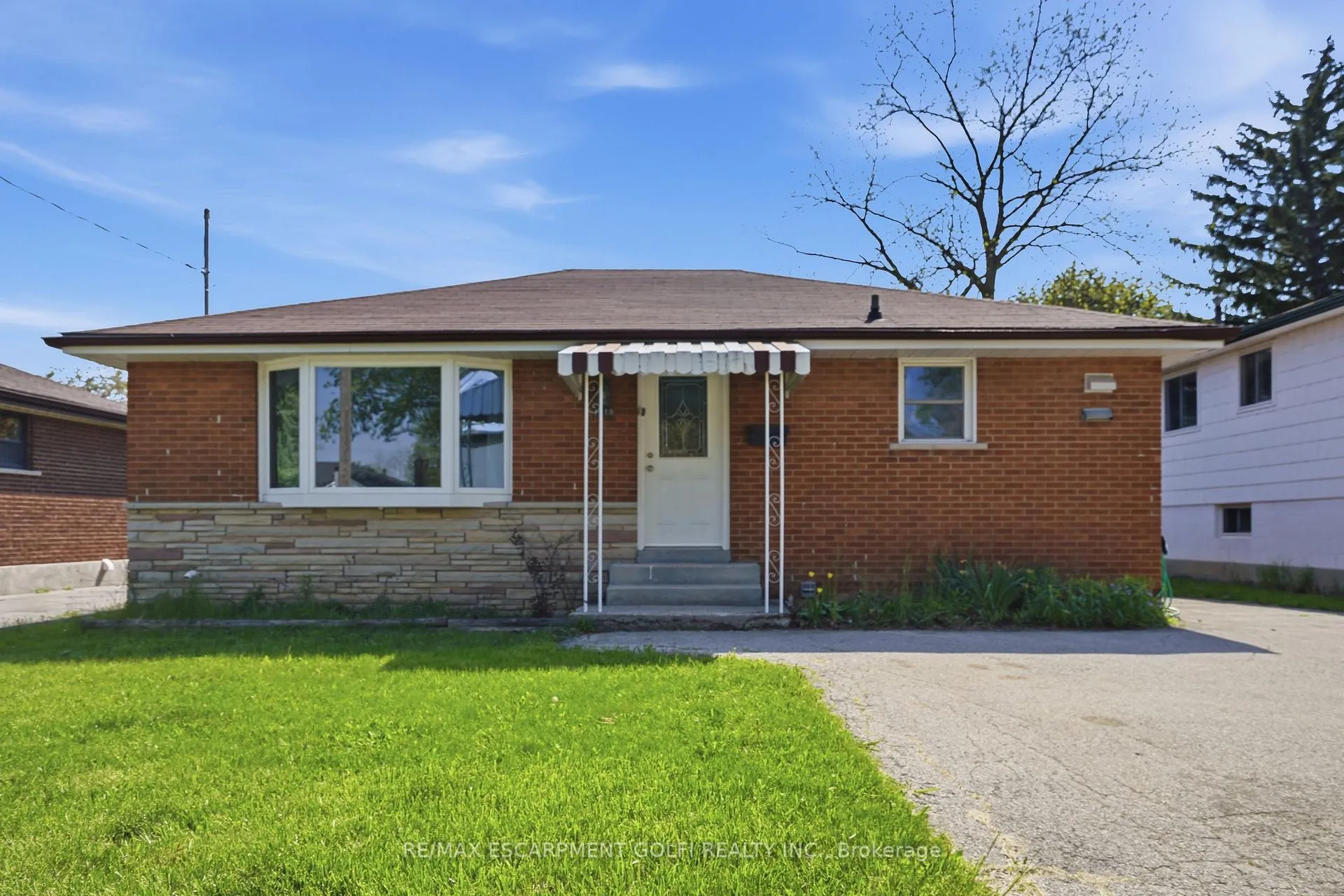Front of 1318 Fisher Avenue