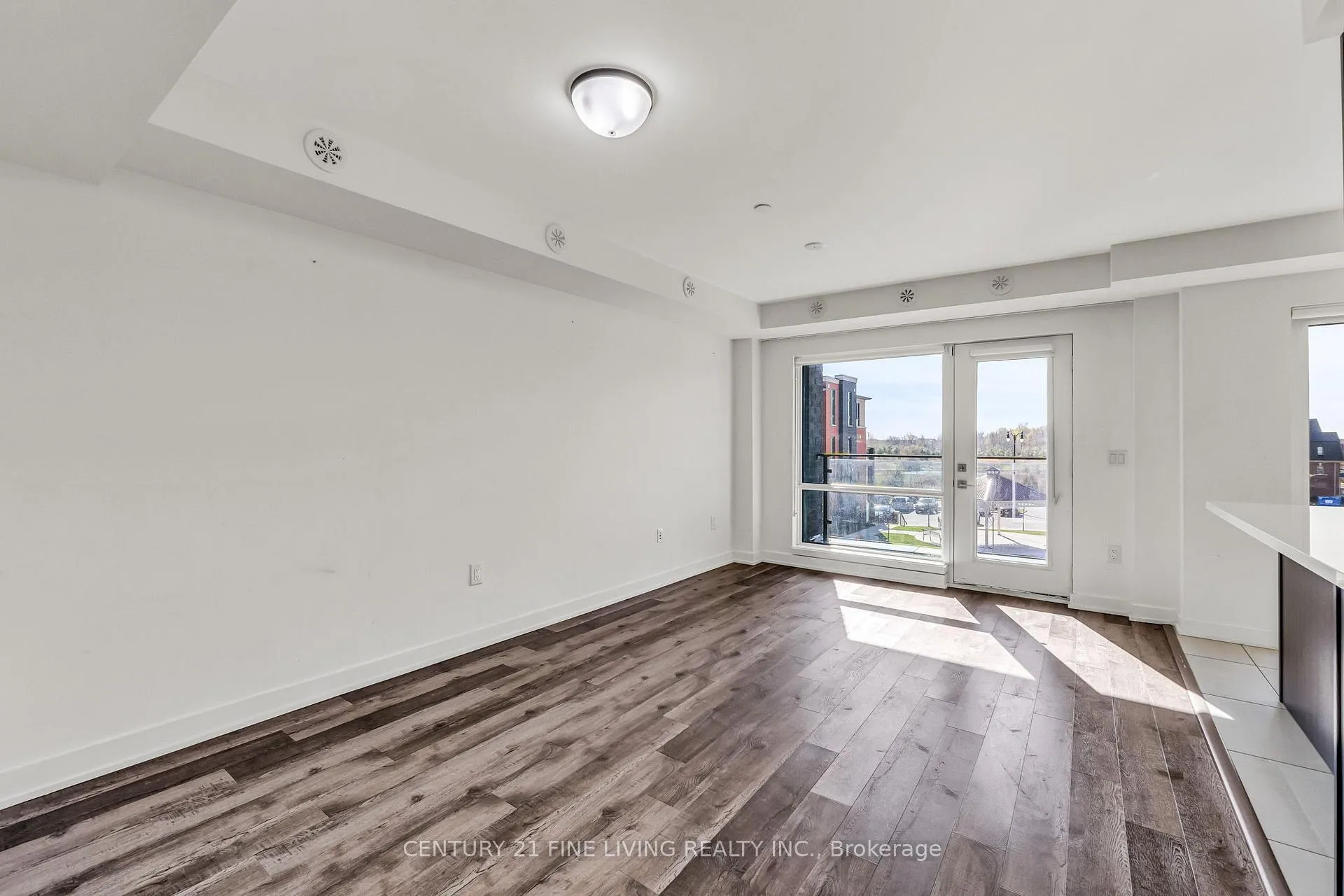 Photo 5 of Unit 17, 185 Veterans Drive, Brampton, Northwest Brampton — HOMEH