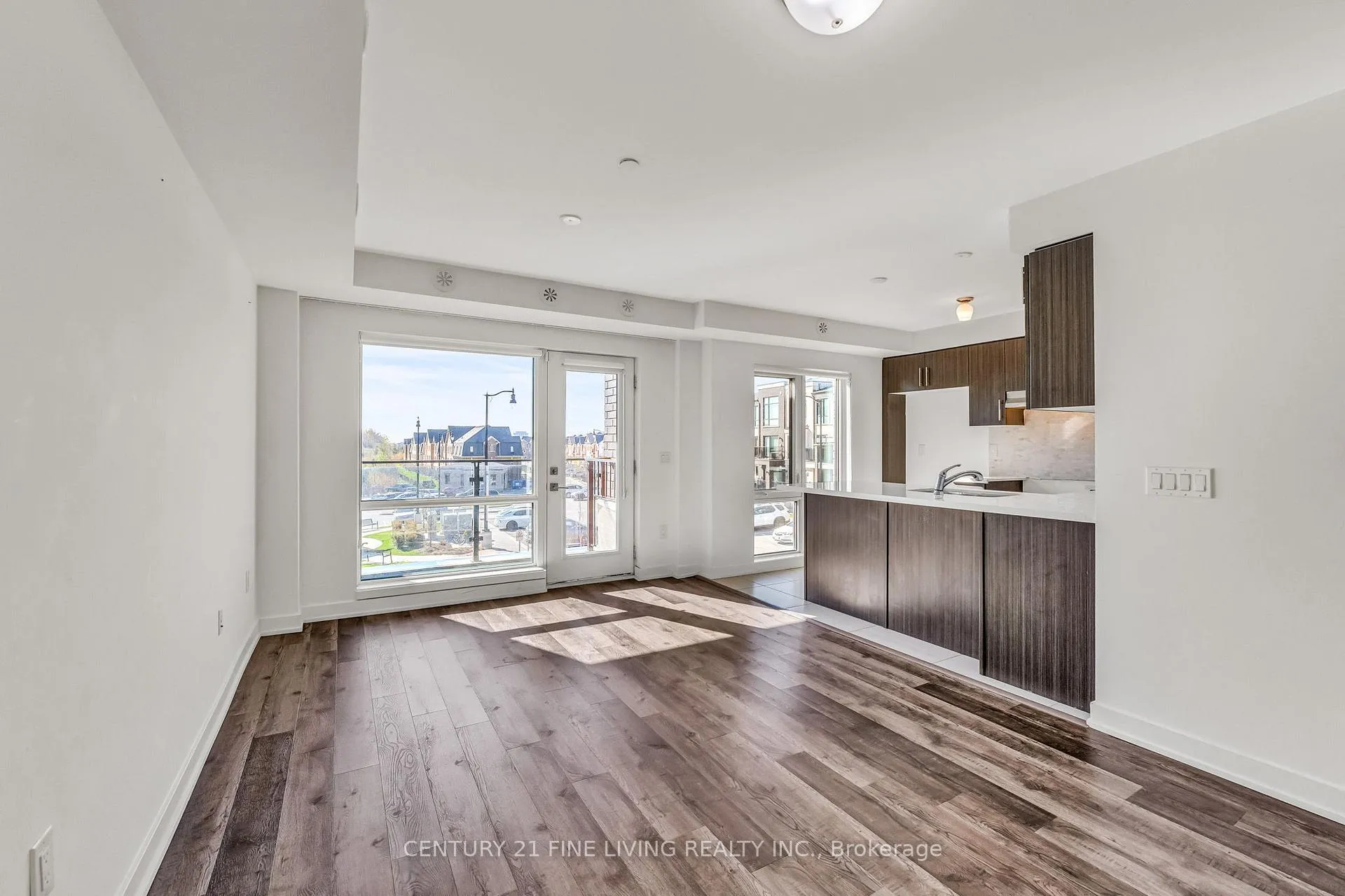 Photo 6 of Unit 17, 185 Veterans Drive, Brampton, Northwest Brampton — HOMEH