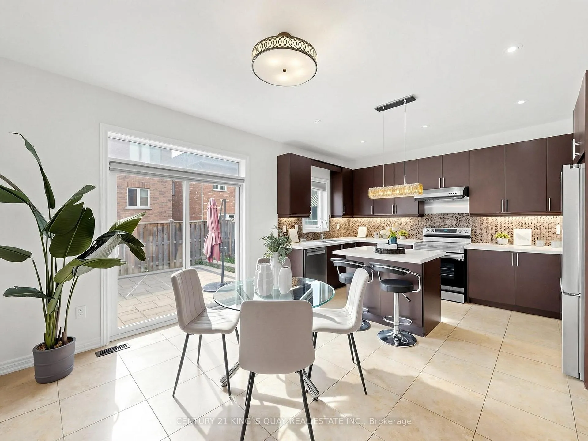 Photo 18 of 15 Beebe Crescent, Markham, Wismer — HOMEH