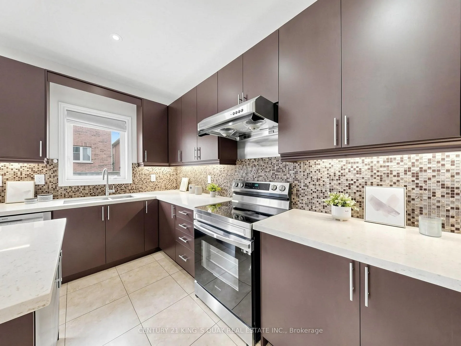 Photo 22 of 15 Beebe Crescent, Markham, Wismer — HOMEH