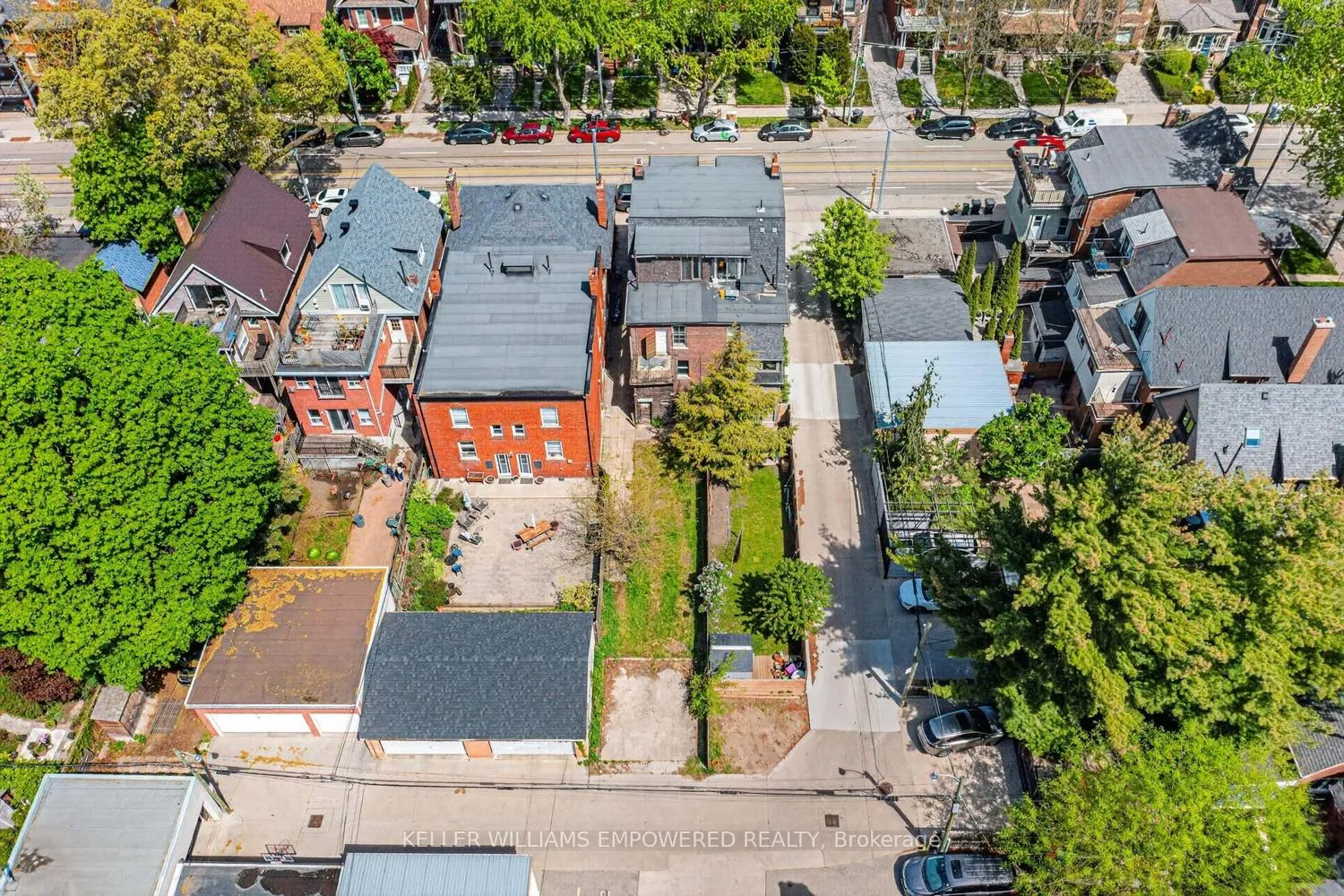 Photo 27 of 139 Howard Park Avenue, Toronto, High Park-Swansea — HOMEH