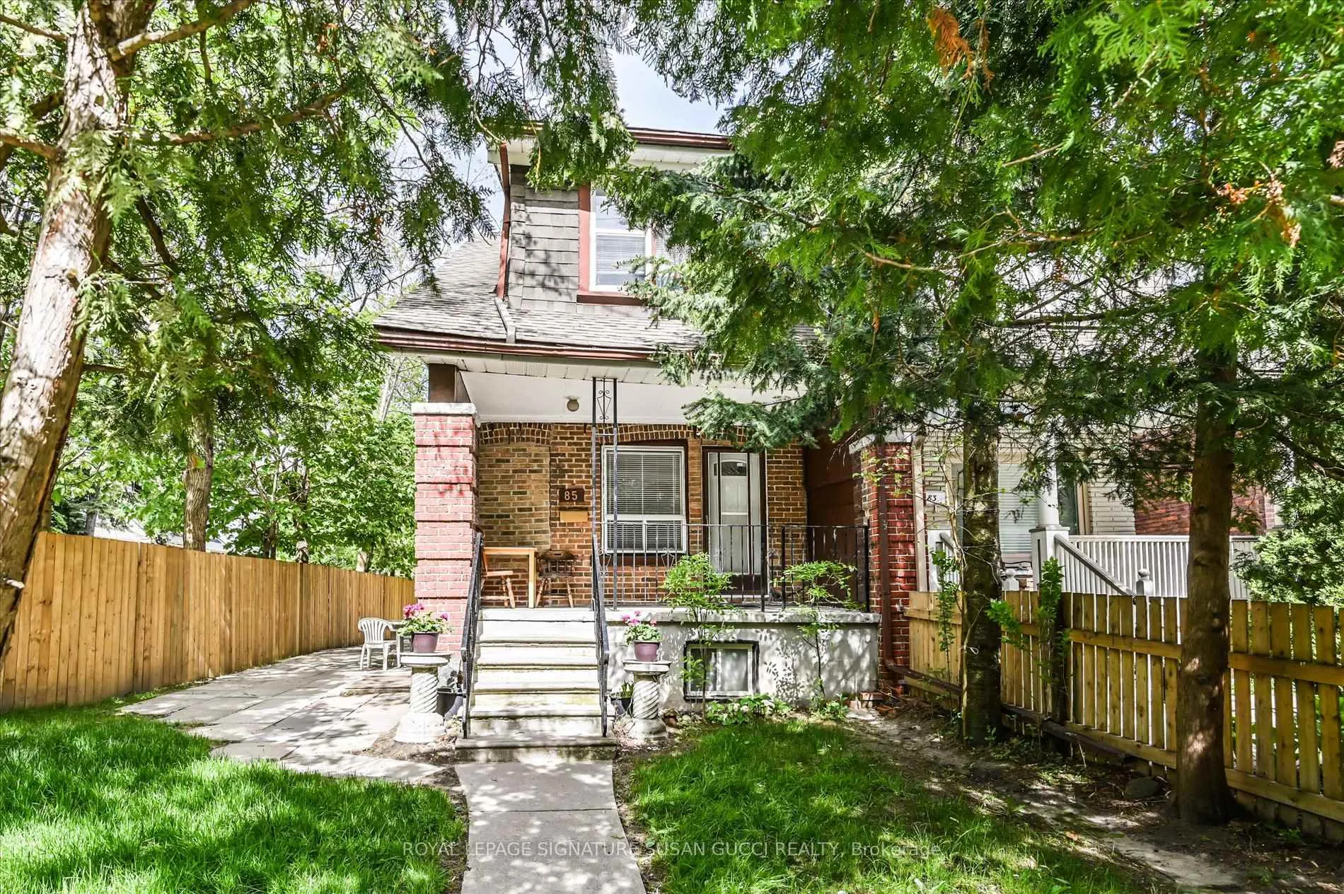 Photo 1 of 85 Linsmore Crescent, Toronto, Danforth Village-East York — HOMEH