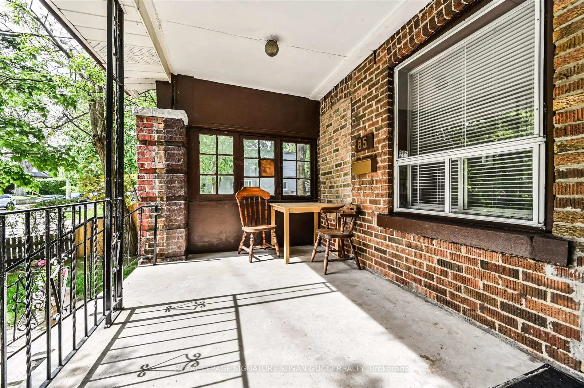 Photo 3 of 85 Linsmore Crescent, Toronto, Danforth Village-East York — HOMEH