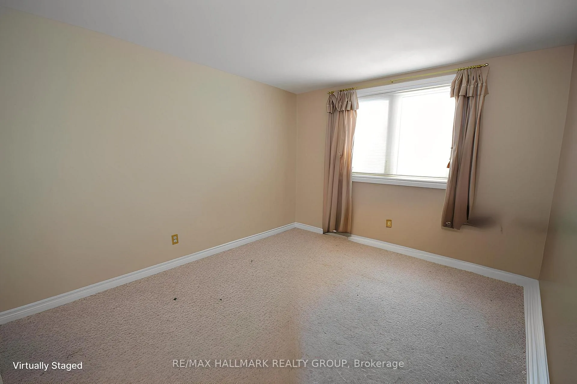 Photo 8 of 1749 Des Prairies Avenue, Ottawa, Queenswood Heights South — HOMEH