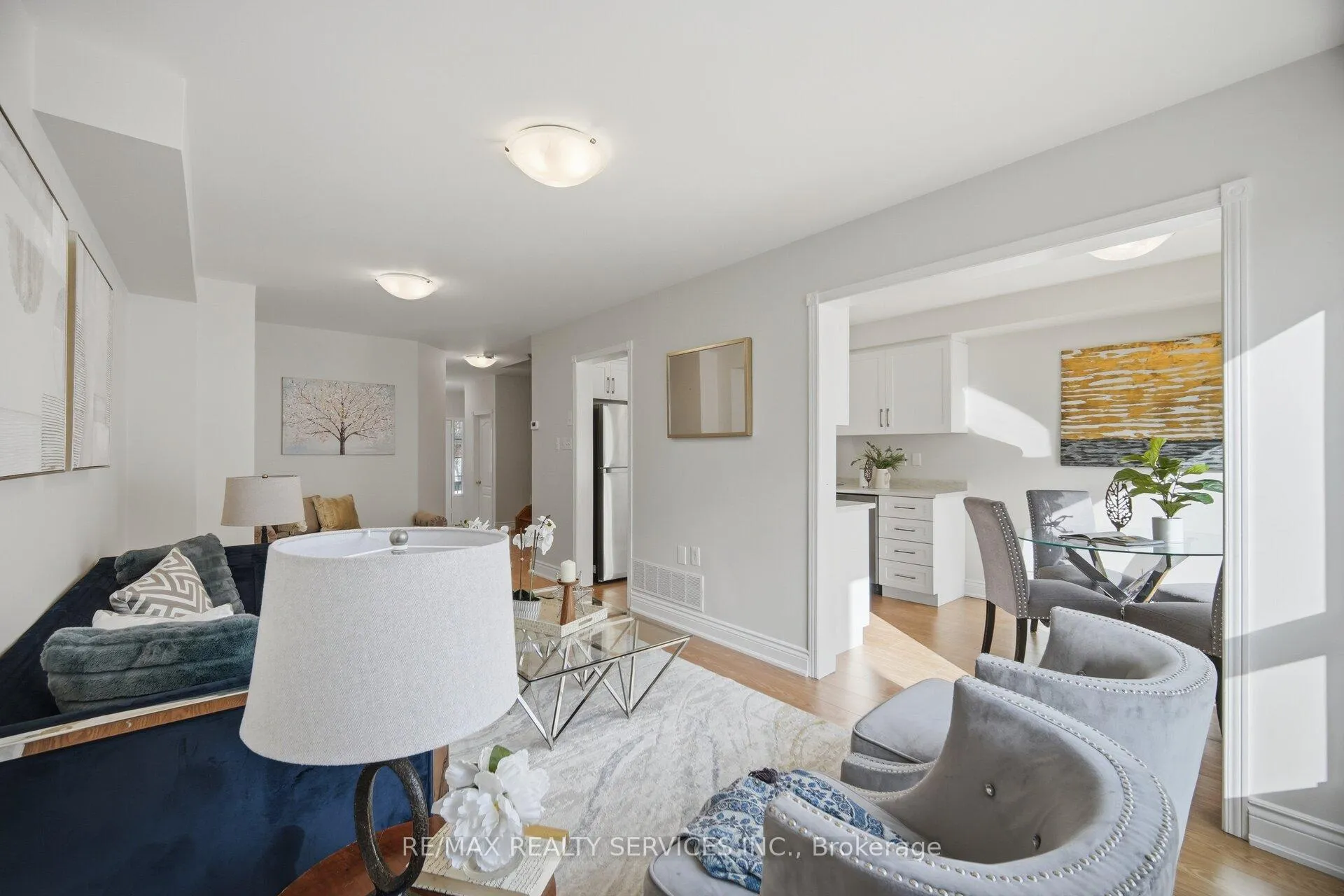 Photo 7 of 45 Monaco Court, Brampton, Fletcher's Meadow — HOMEH