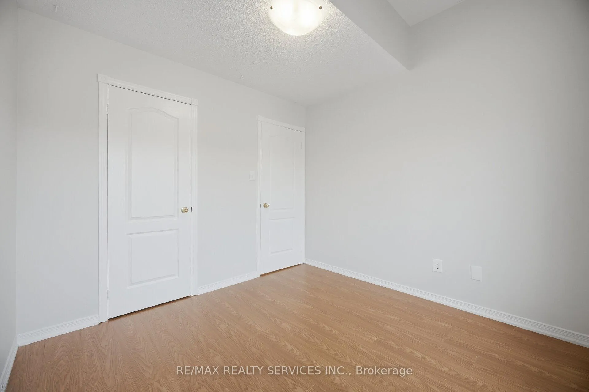 Photo 28 of 45 Monaco Court, Brampton, Fletcher's Meadow — HOMEH