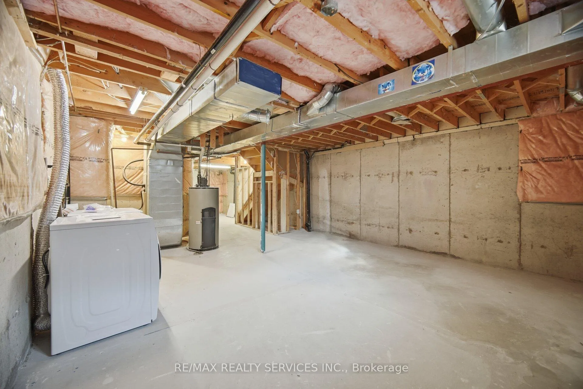 Photo 33 of 45 Monaco Court, Brampton, Fletcher's Meadow — HOMEH