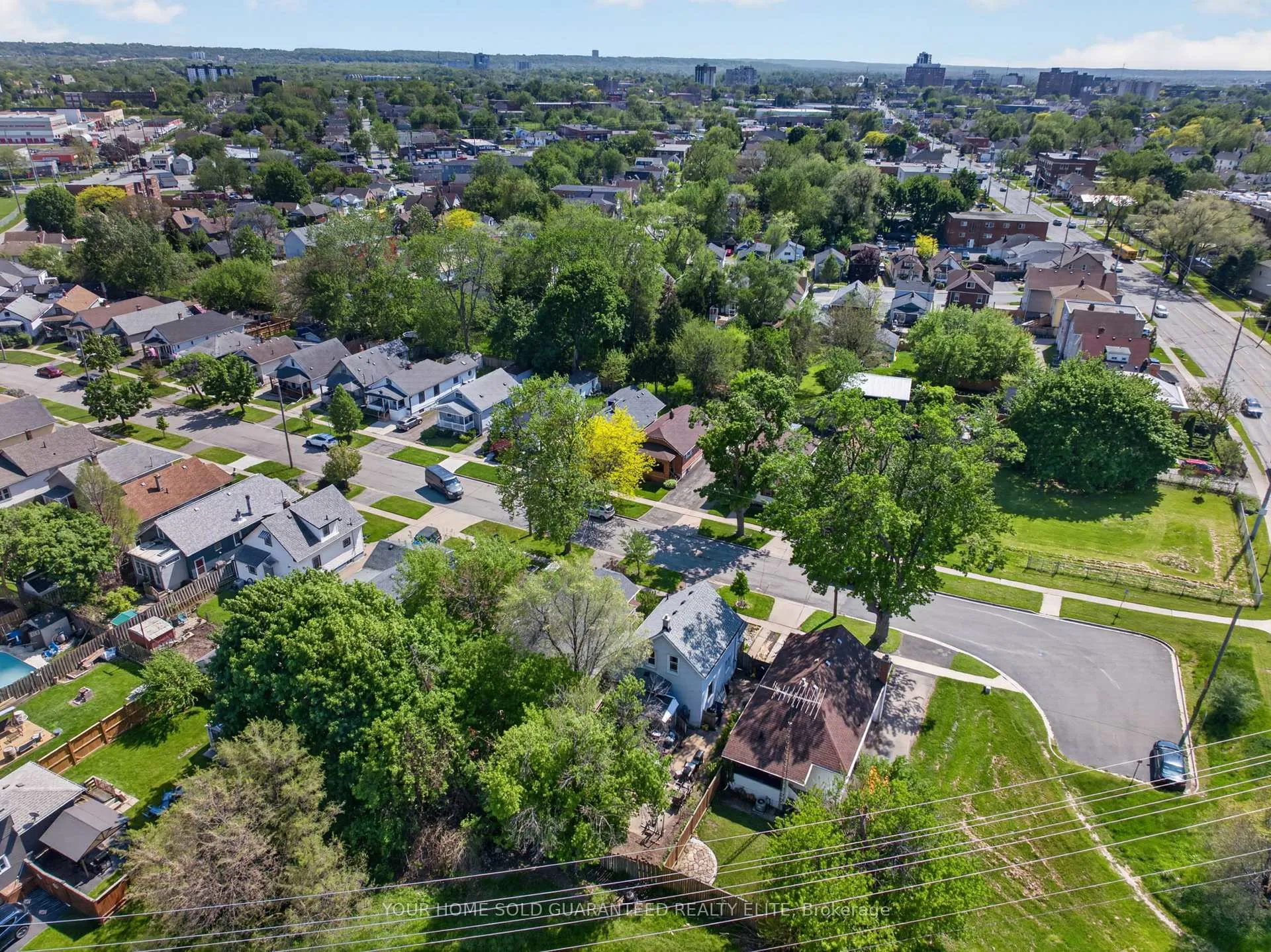Photo 3 of 7 Trapnell Street, St. Catharines, E. Chester — HOMEH