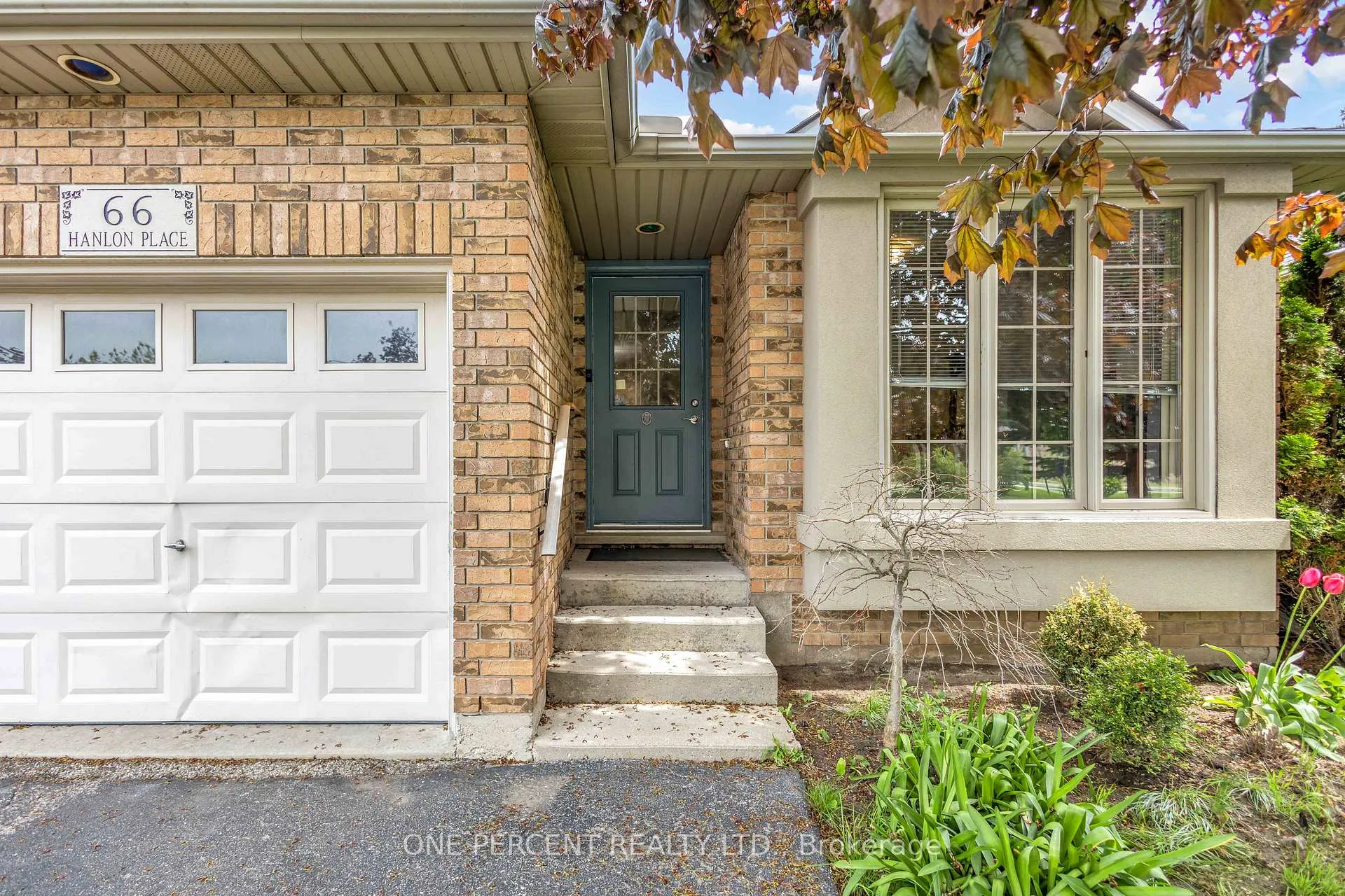 Photo 3 of 66 Hanlon Place, Brant, Paris — HOMEH