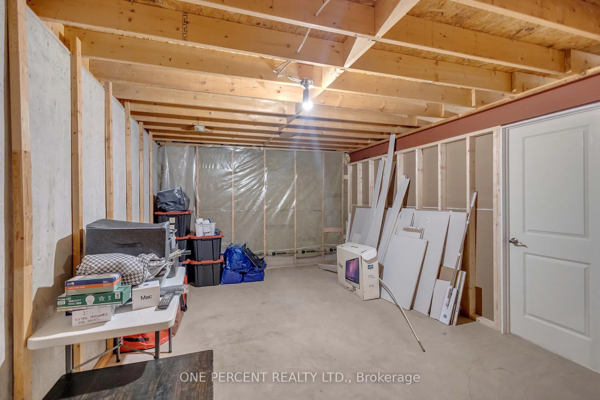 Photo 20 of 66 Hanlon Place, Brant, Paris — HOMEH