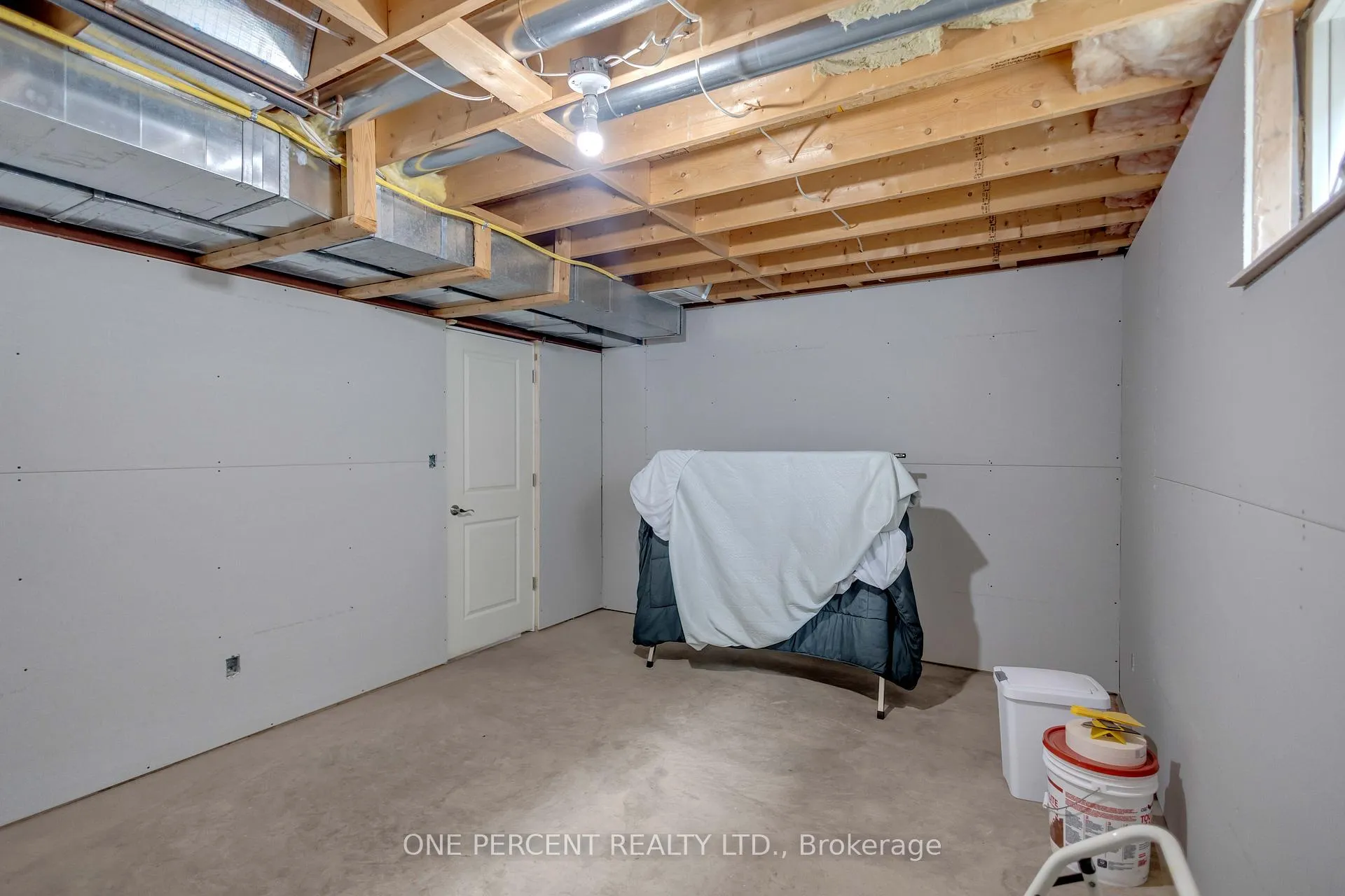 Photo 25 of 66 Hanlon Place, Brant, Paris — HOMEH