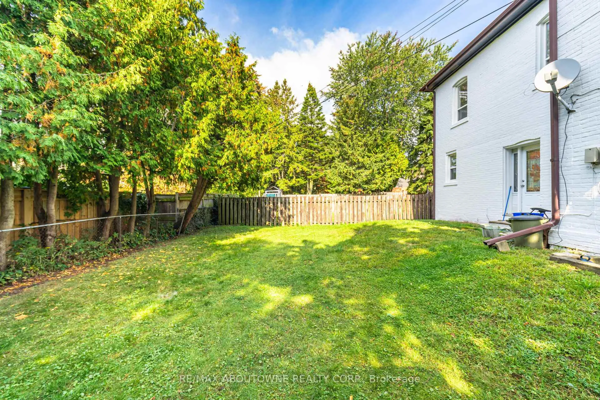 Photo 16 of Unit 3, 486 Holtby Avenue, Burlington, Brant — HOMEH