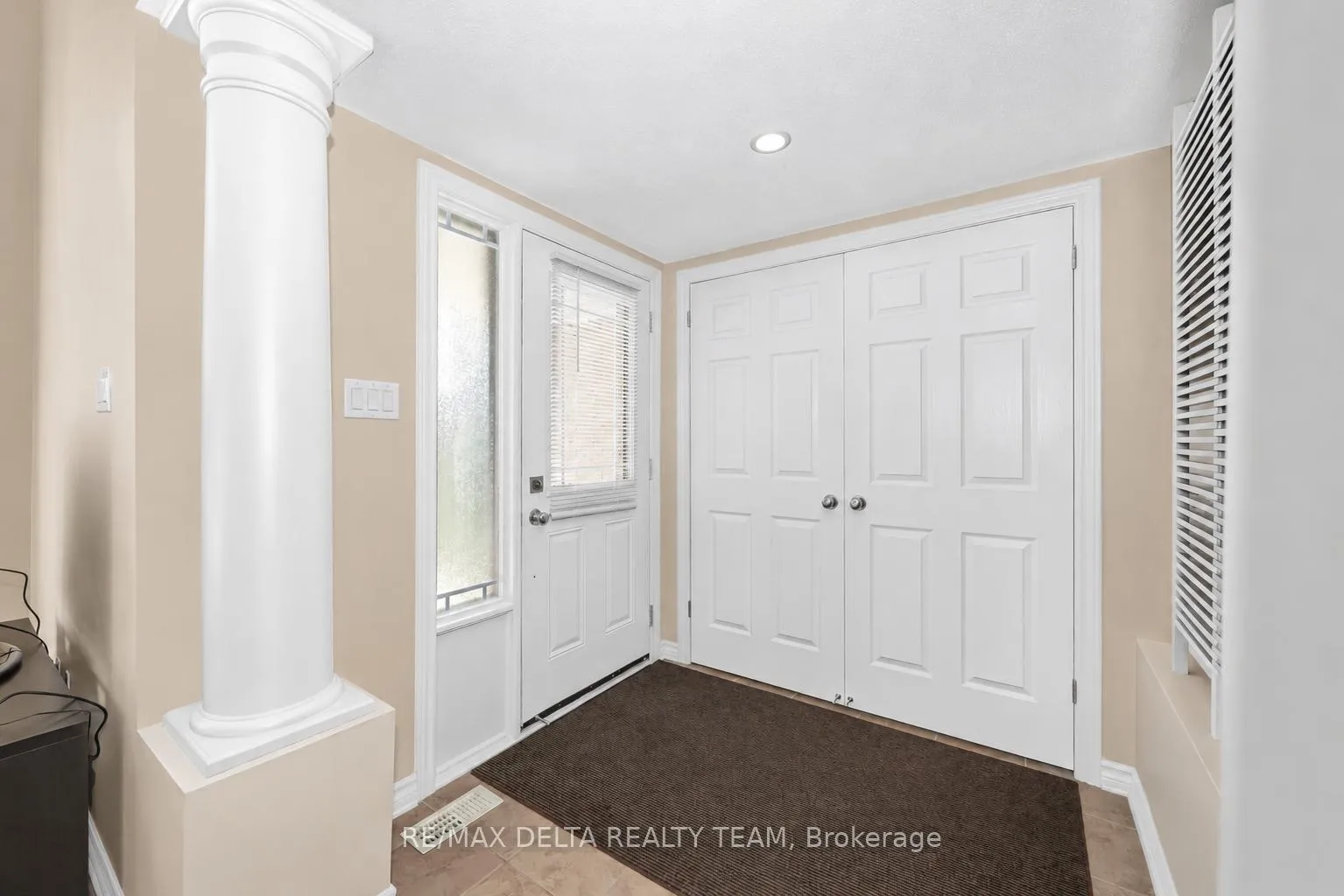 Photo 3 of 310 Sarabella Street, Ottawa, Avalon East — HOMEH