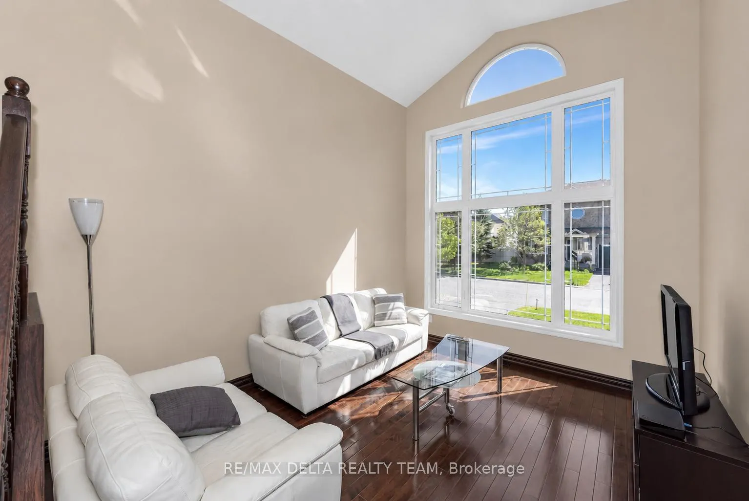 Photo 5 of 310 Sarabella Street, Ottawa, Avalon East — HOMEH