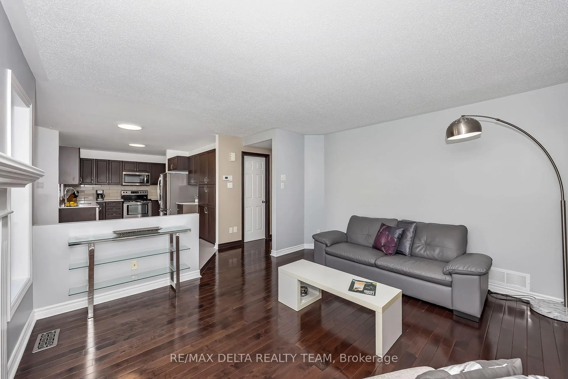 Photo 15 of 310 Sarabella Street, Ottawa, Avalon East — HOMEH