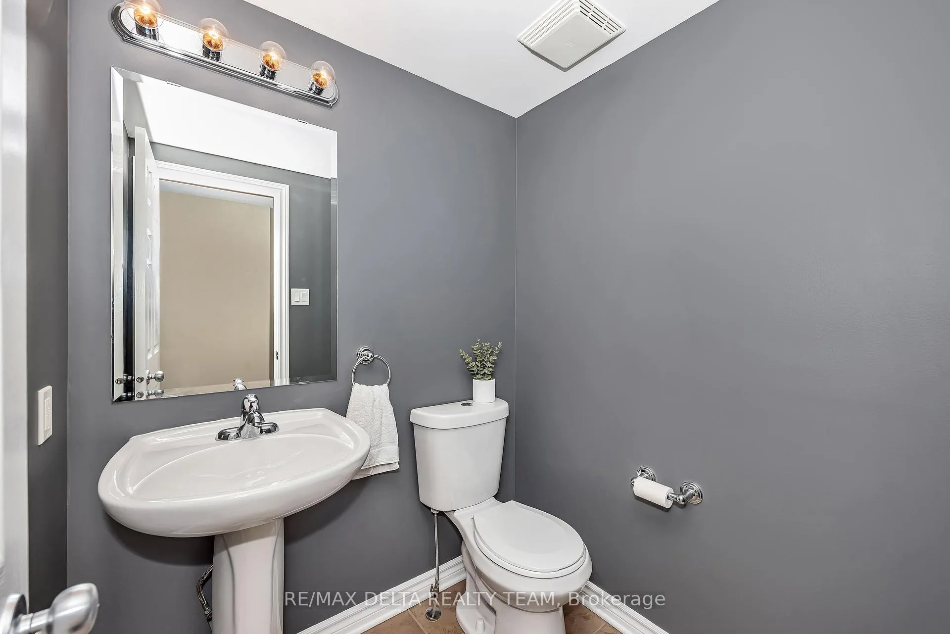 Photo 17 of 310 Sarabella Street, Ottawa, Avalon East — HOMEH