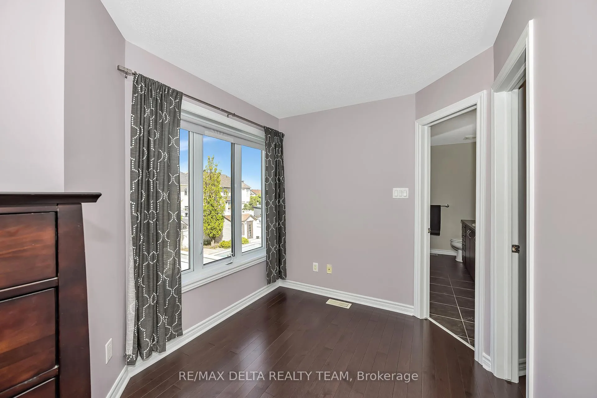 Photo 20 of 310 Sarabella Street, Ottawa, Avalon East — HOMEH