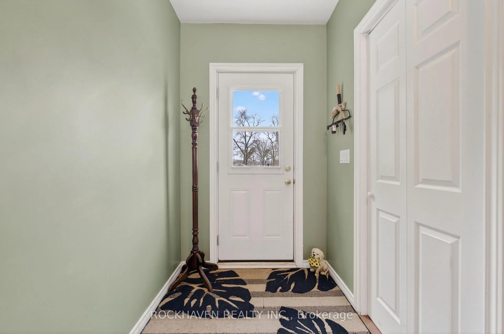 Photo 11 of 151 Lynden Road, Hamilton, Lynden — HOMEH