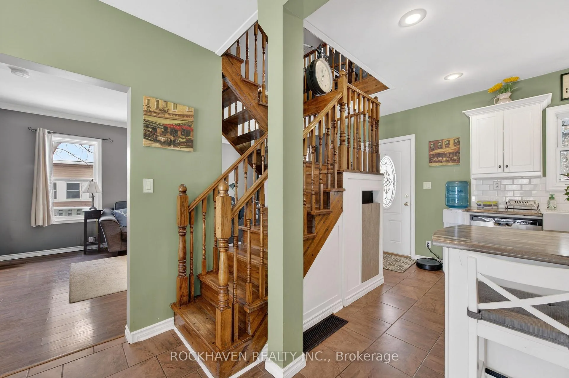 Photo 13 of 151 Lynden Road, Hamilton, Lynden — HOMEH